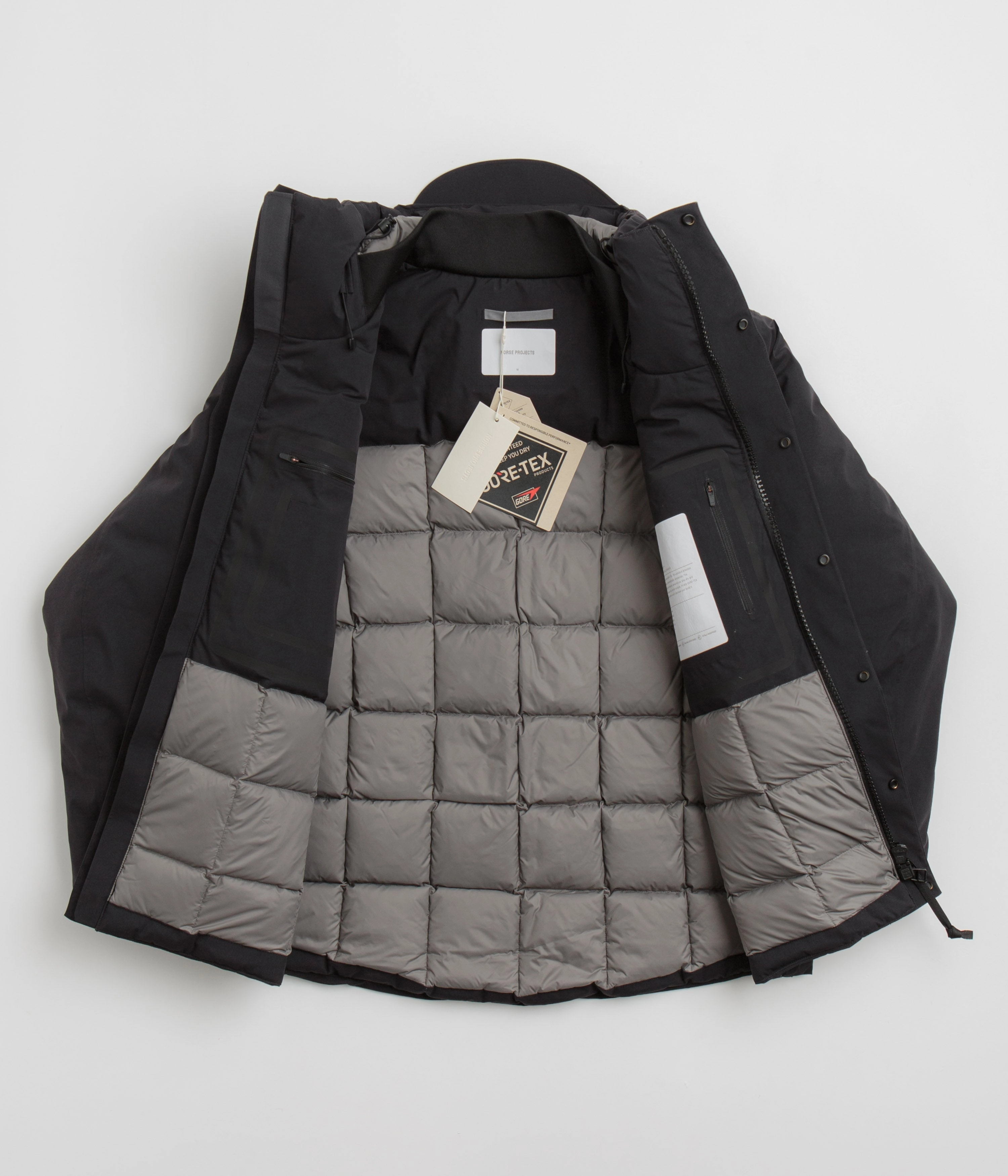 InterchangeableLining Dynamic flex Norse Projects Nunk 2.0 Gore-Tex Jacket - Black