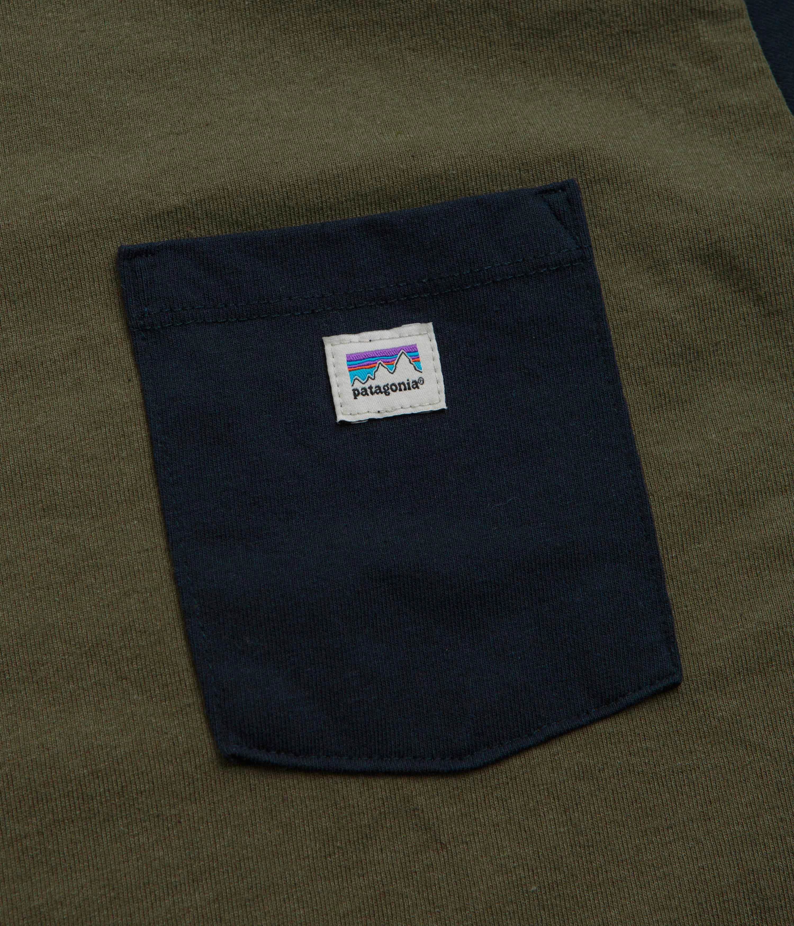 Patagonia Shop Sticker Pocket Responsibili-Tee T-Shirt - Tent Green Flexible Cuff Design Cool and casual