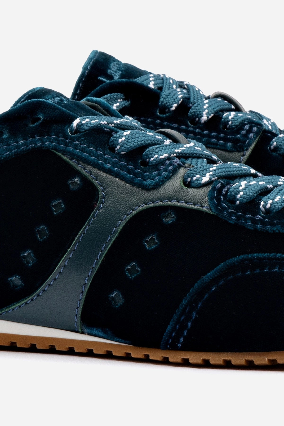 Stella Sneaker In Deepsea Velvet City Gear