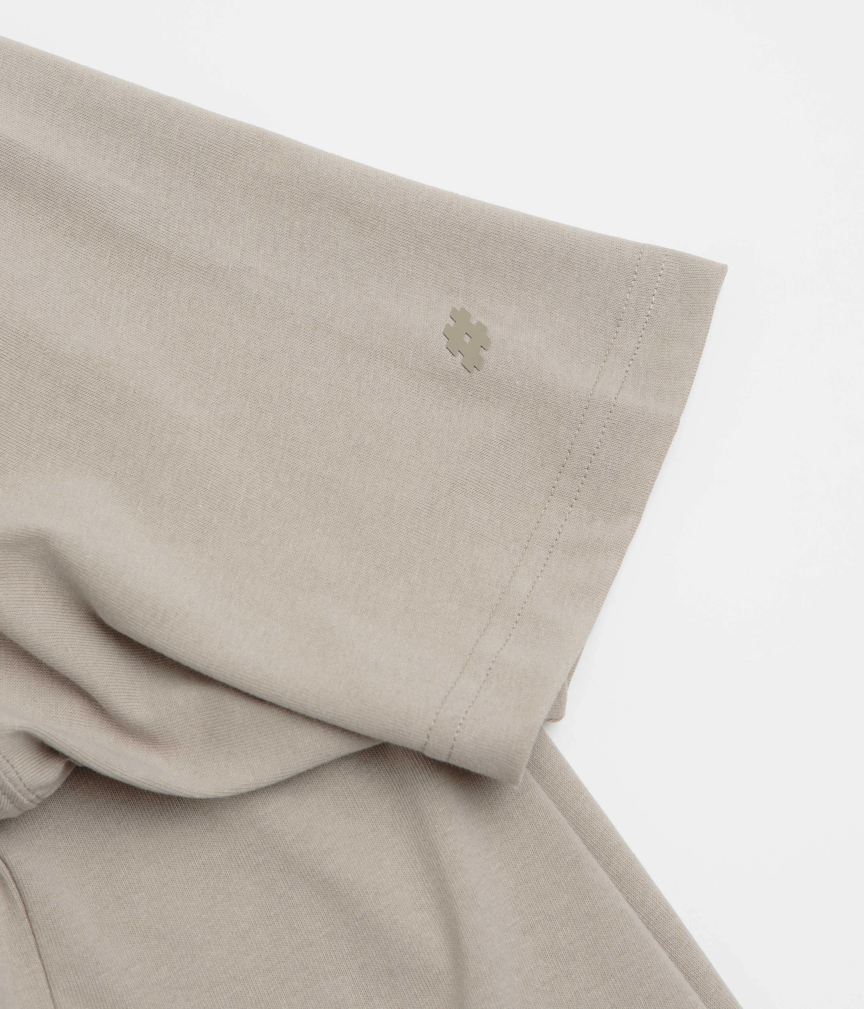 New Balance Numeric T-Shirt - Arid Stone Classic Look sequined details