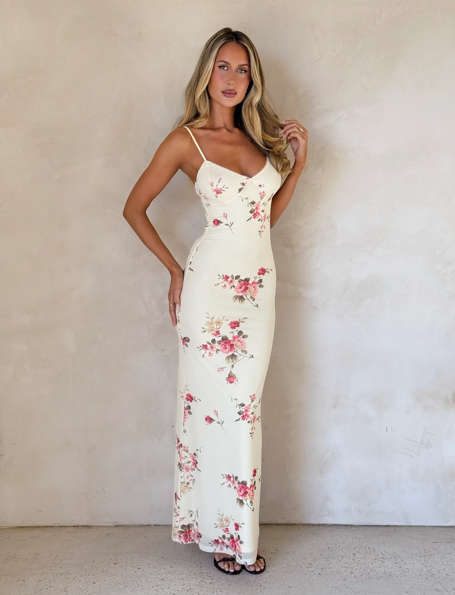 Resort-Wear Chic Layer JULIANNA DRESS - YELLOW : MACRO FLORAL : POP FLORAL