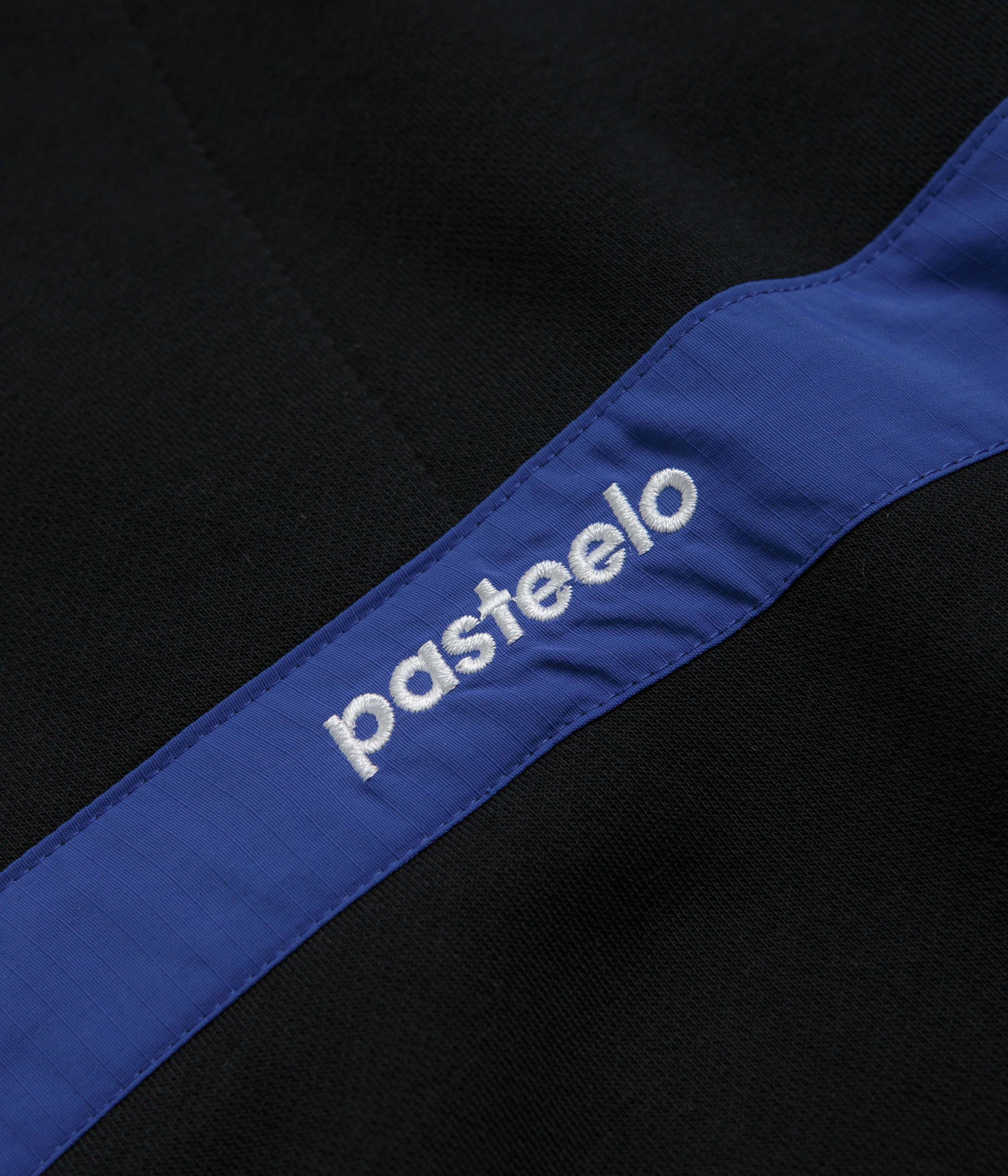 Pasteelo Contrast 1/4 Zip Sweatshirt - Black / Royal Soft Layering