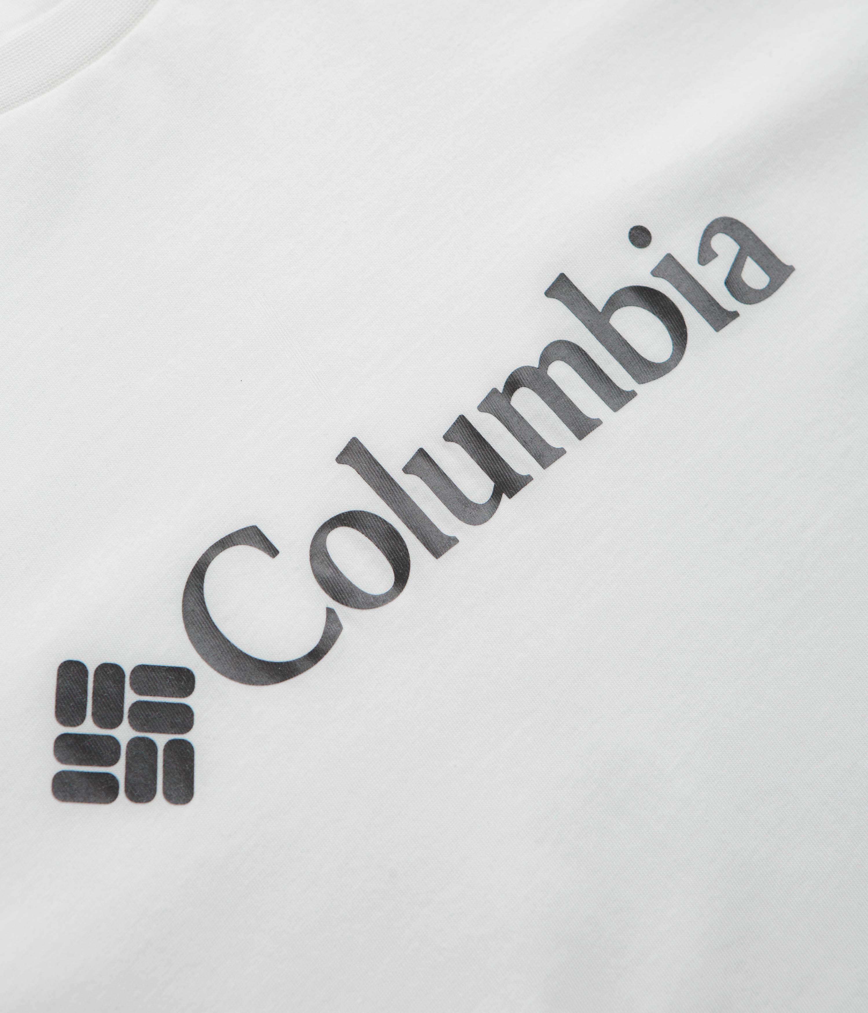 Columbia CSC Basic Logo Short Sleeve T-Shirt - White Relaxing Fit Active Lifestyle