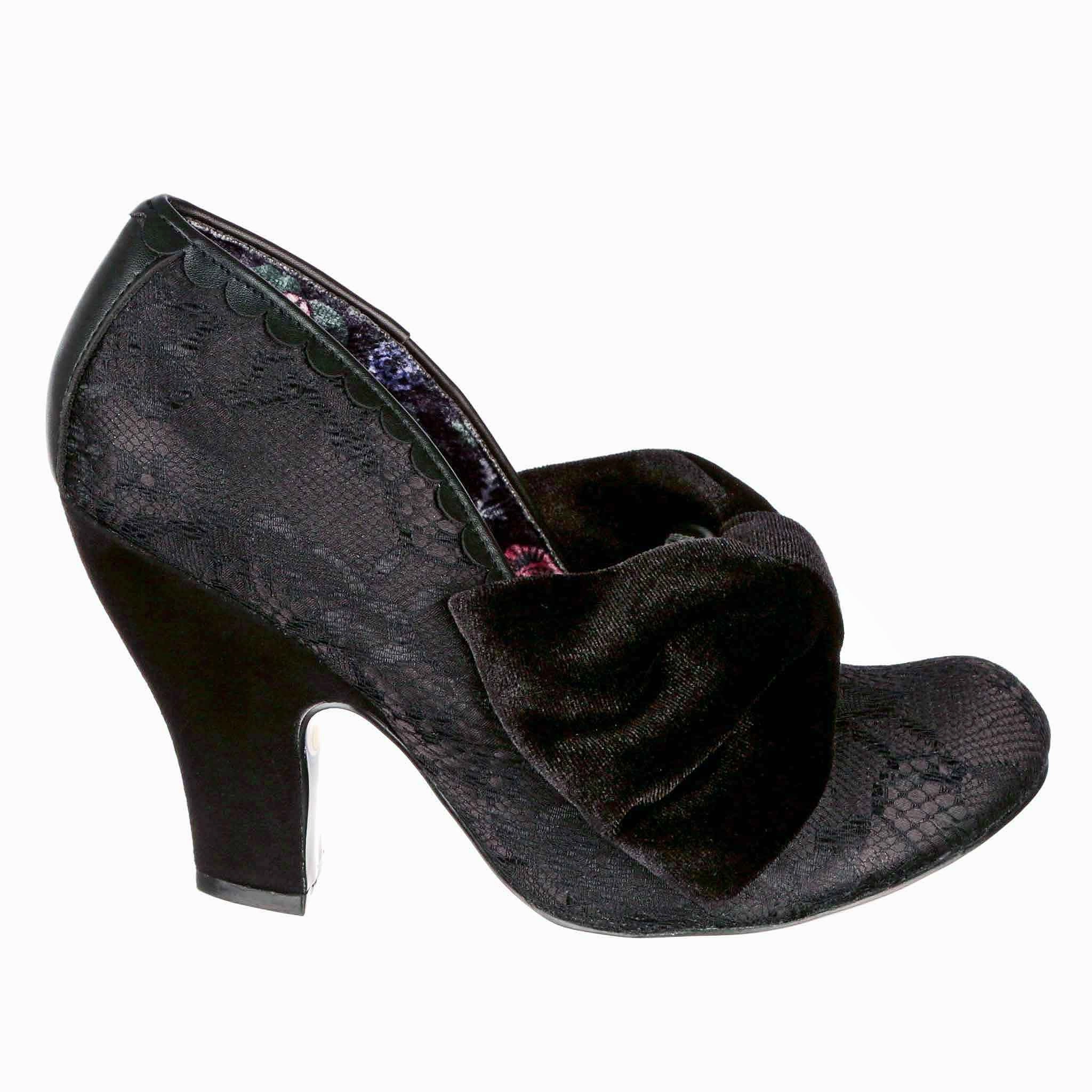 Bow Em Gee Holiday Party Footwear Chic Pumps