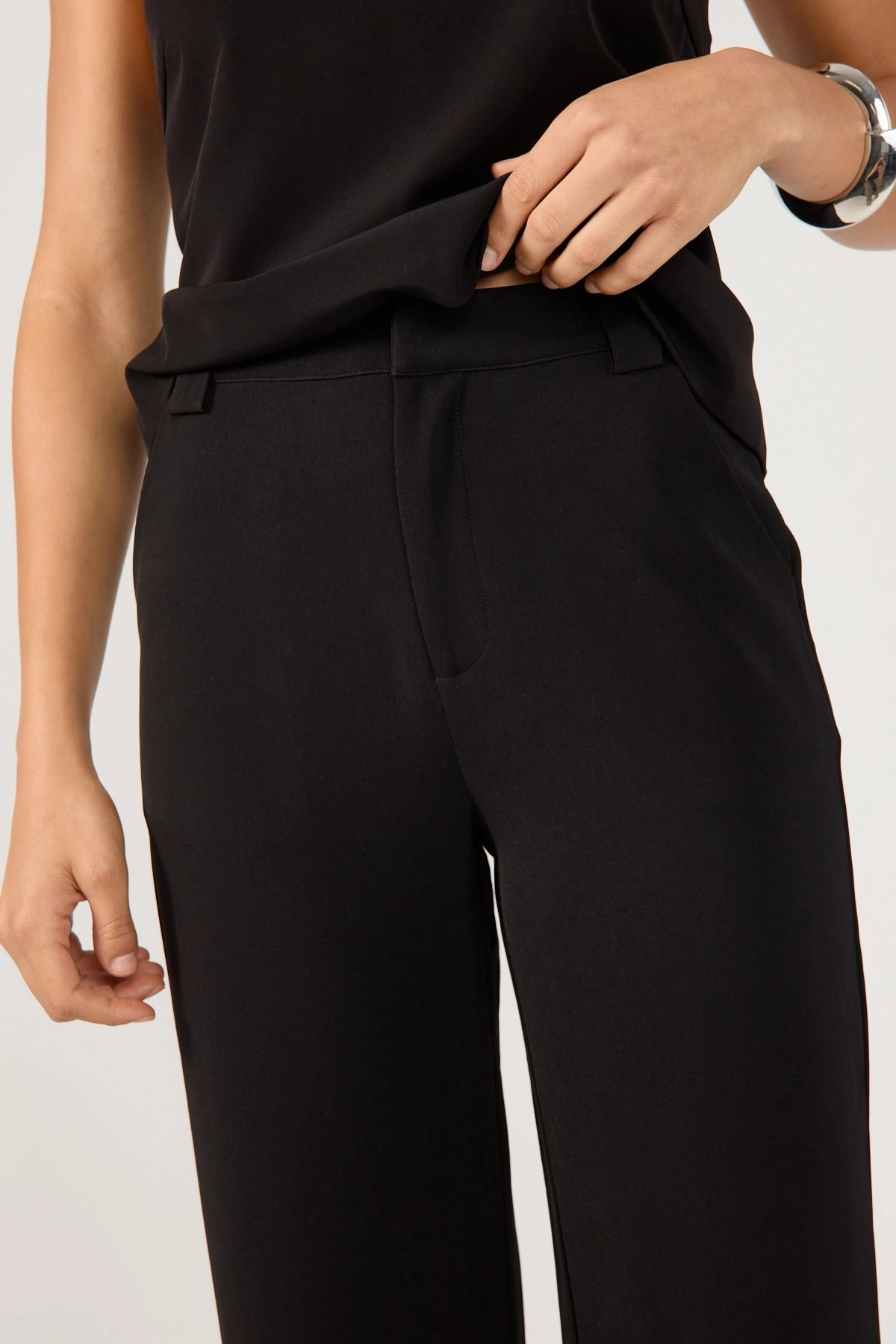 Perfect Stranger Fay High Rise Tailored Pant Black Non-Binding Fit
