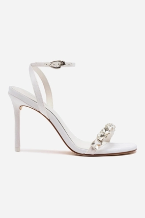 Comfortable Calypso Sandal In White Fabric