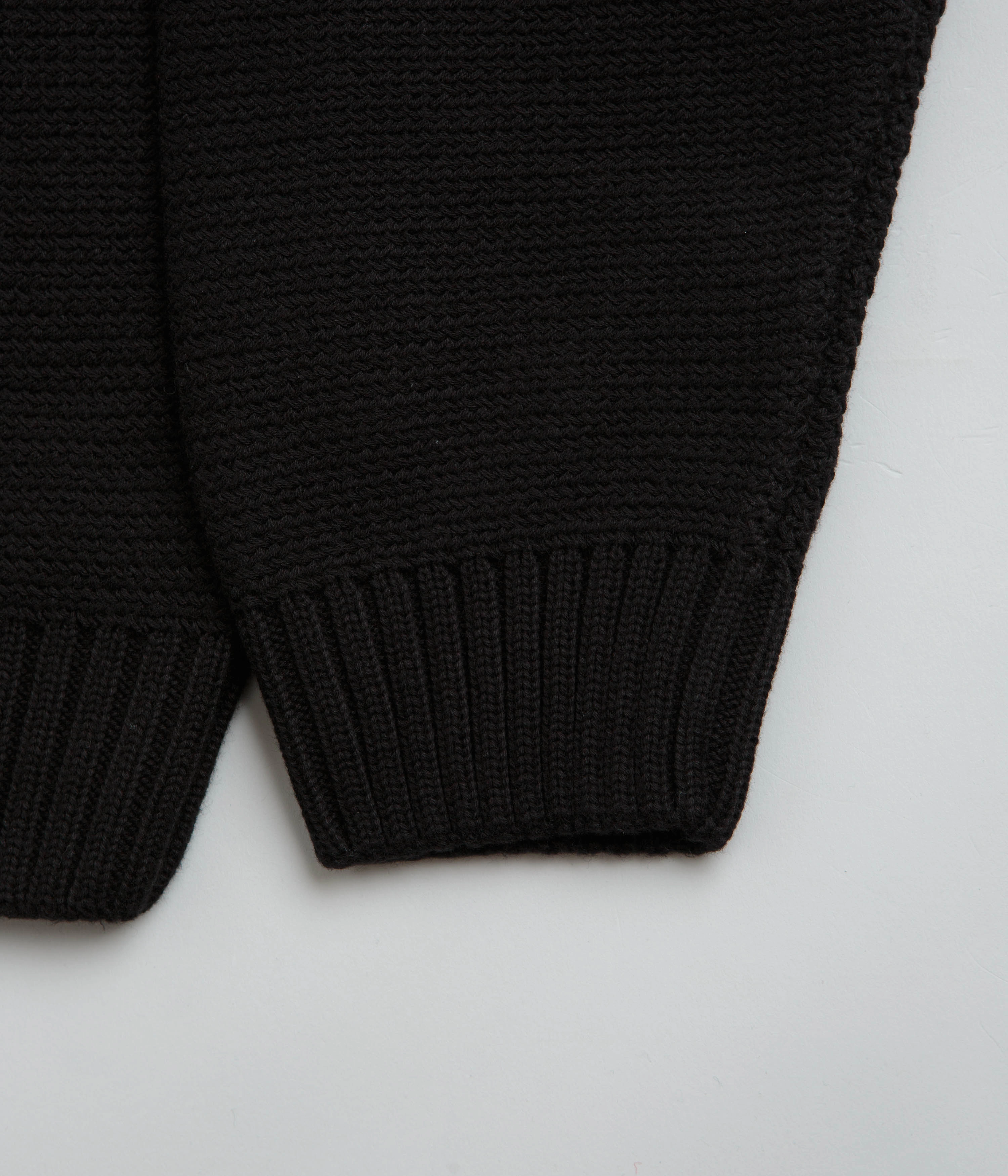 Carhartt Chane Crewneck Sweatshirt - Black / Gold Chilly Season