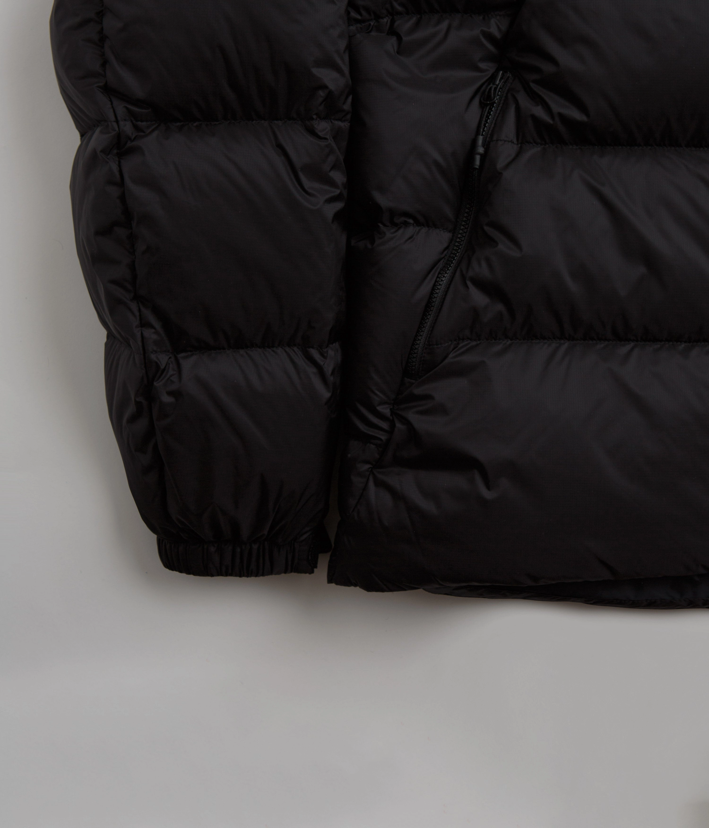 Poly Blend Anti Static Finish Cayl Down Jacket - Black