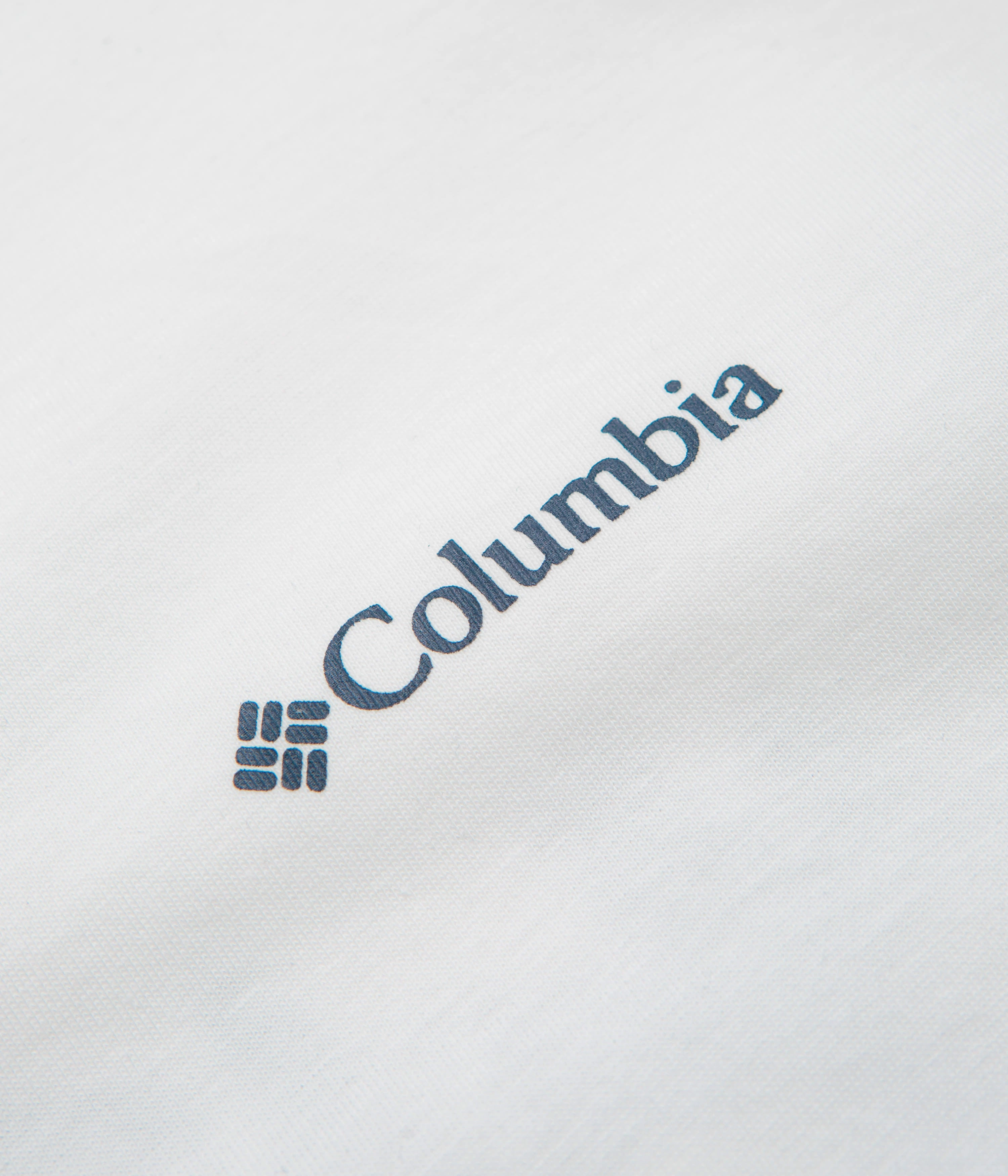 Columbia Rapid Ridge Back Graphic II T-Shirt - White / Heavenly Horizons Subtle Logo Placement Holiday Trend