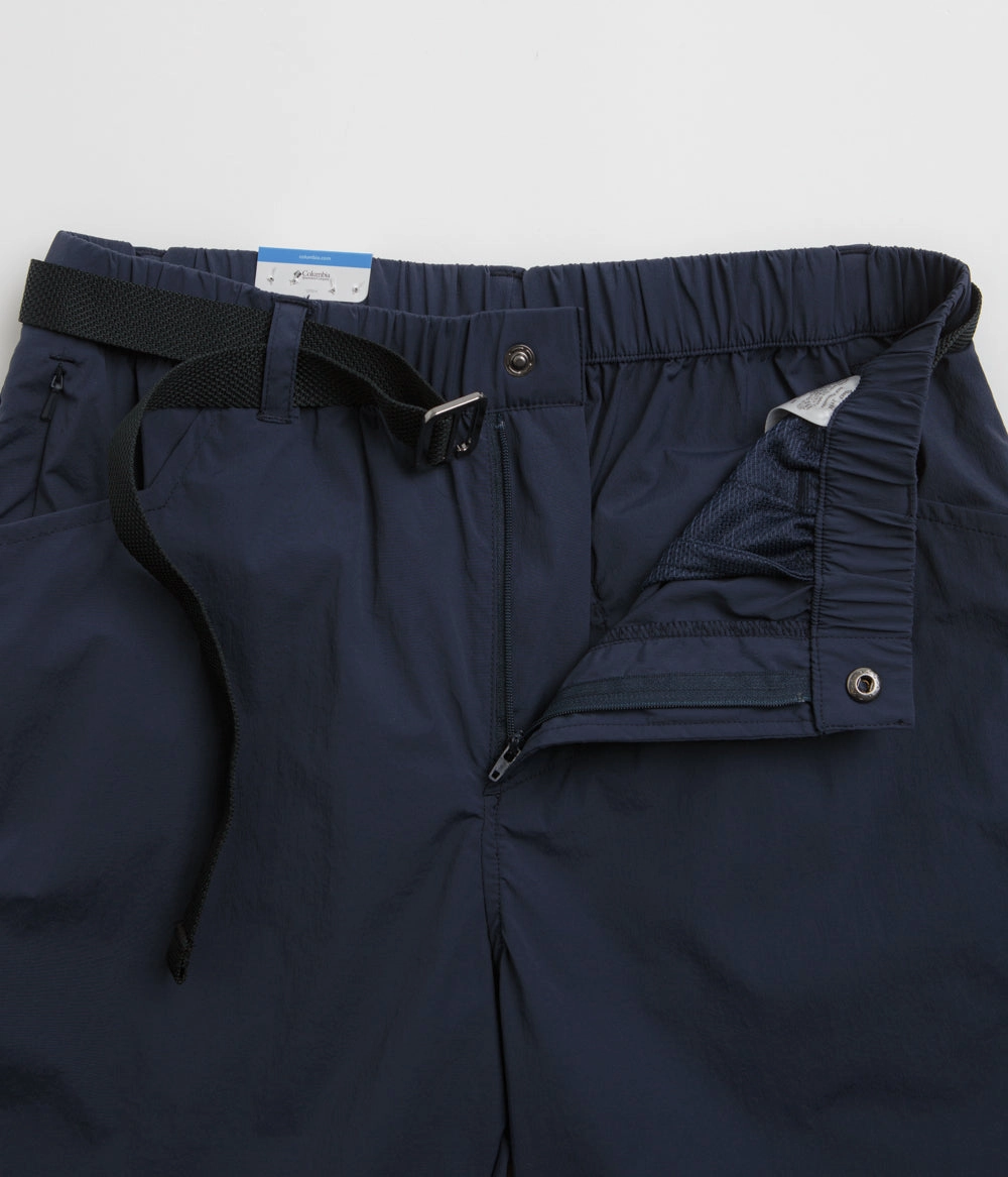 Easy Comfort Fit striped shorts Columbia Sharpe Canyon Shorts - Collegiate Navy