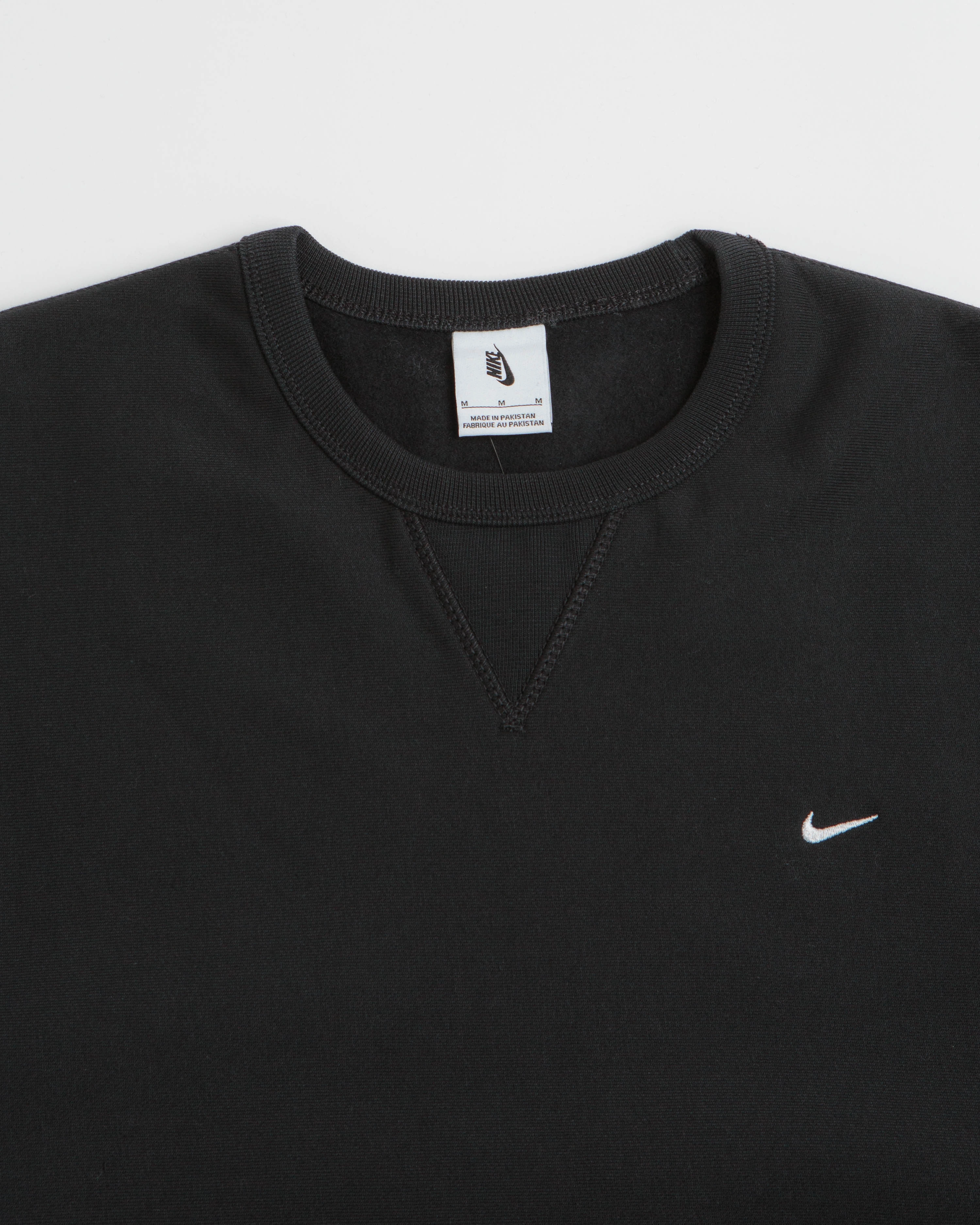 Comfy Touch Nike Solo Swoosh Crewneck Sweatshirt - Black / White / White