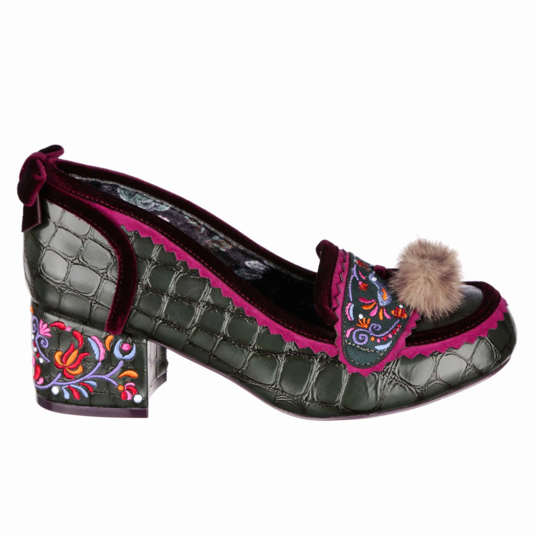 Lace Up Cosy Cottontail