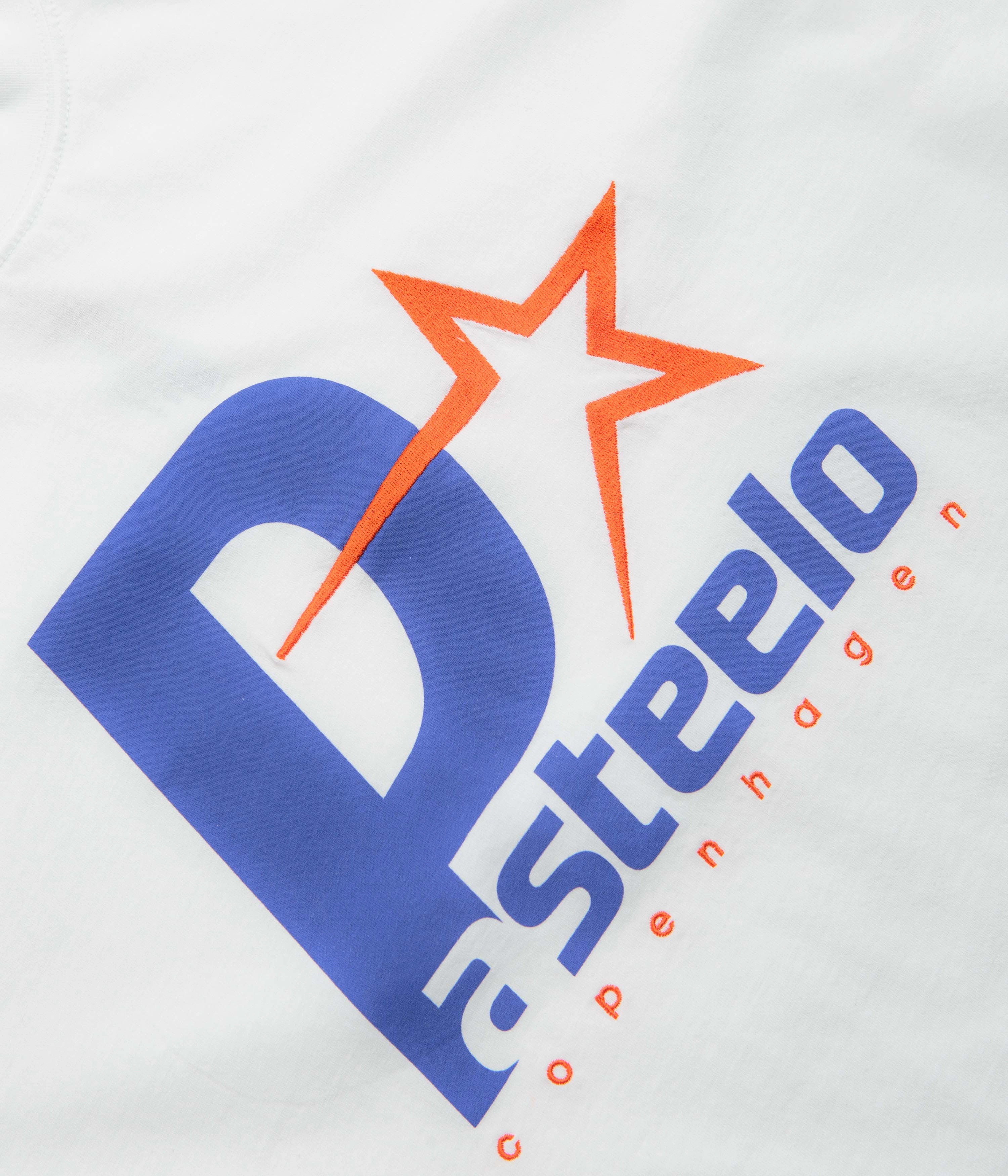 Pasteelo P Steelo T-Shirt - White Essential Look Practical Wear