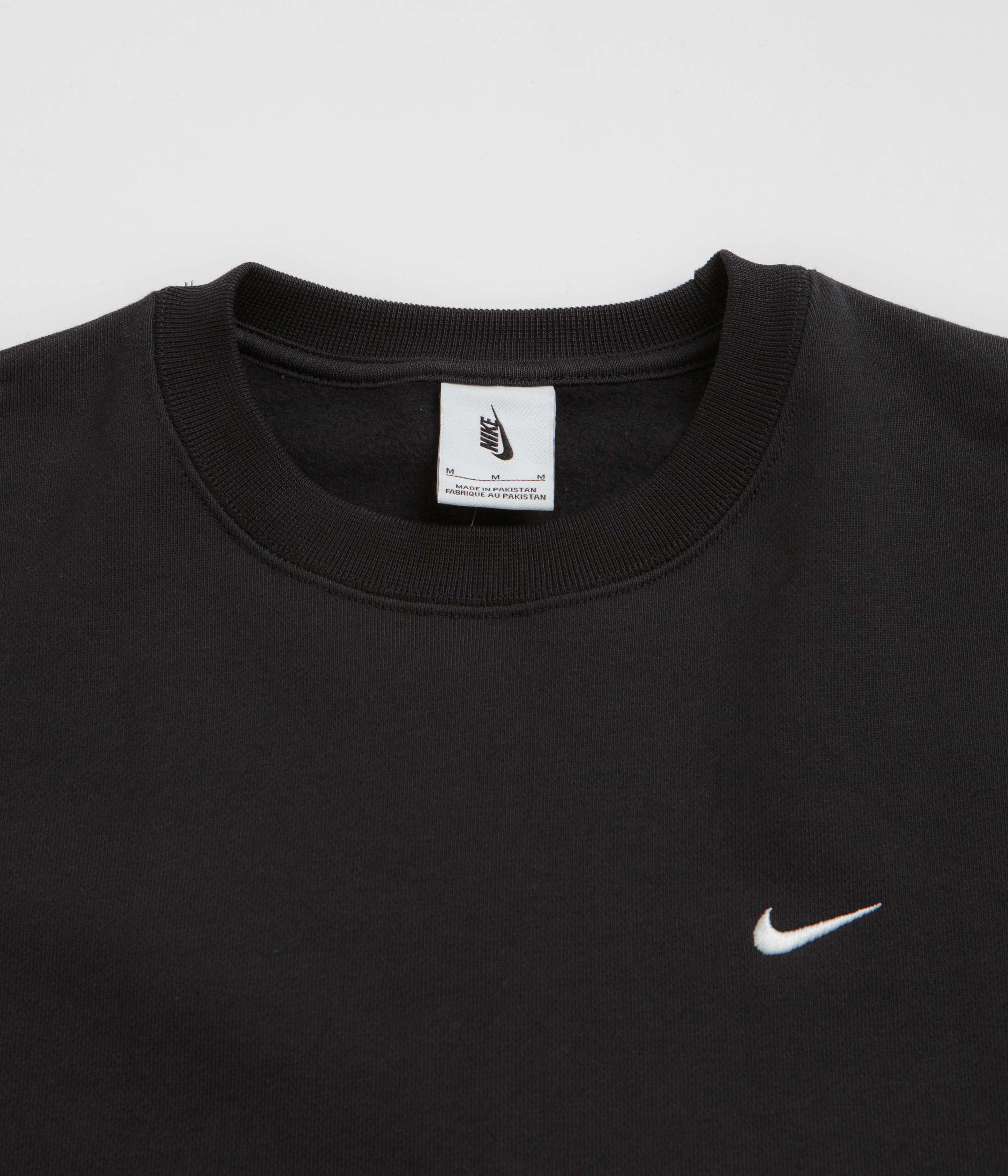 Chilly Ready Versatile Knit Nike Solo Swoosh Crewneck Sweatshirt - Black / White