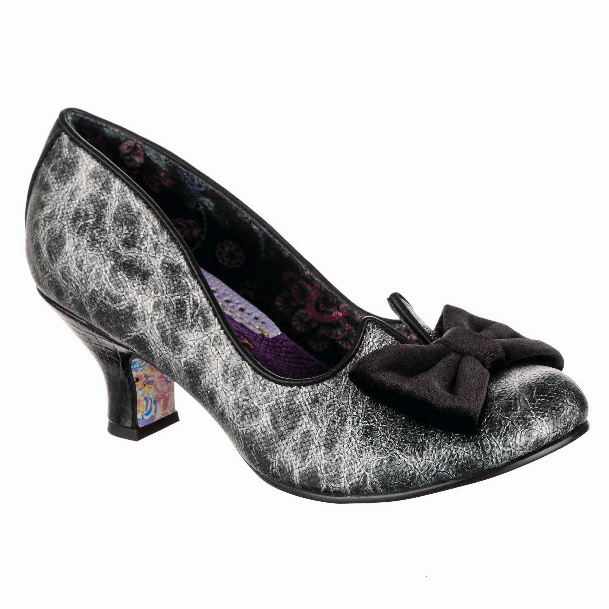 Soft Design Wedge Heel Dazzle Razzle