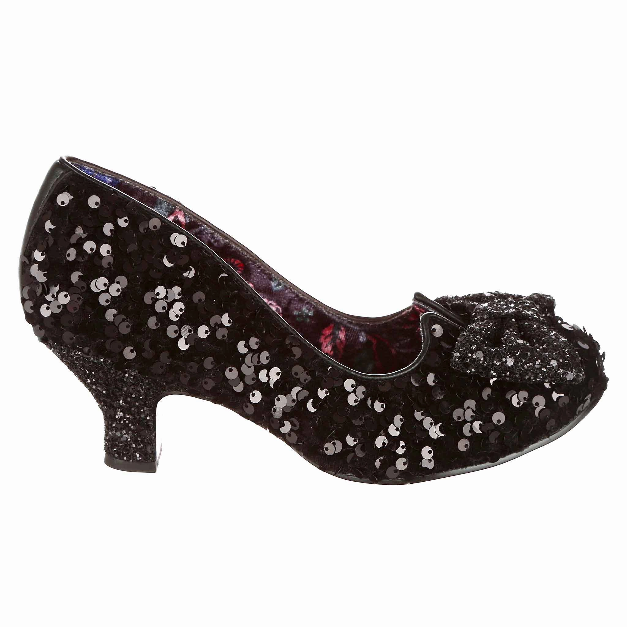 Dazzling Diva Pivot Point Trendy Sandals