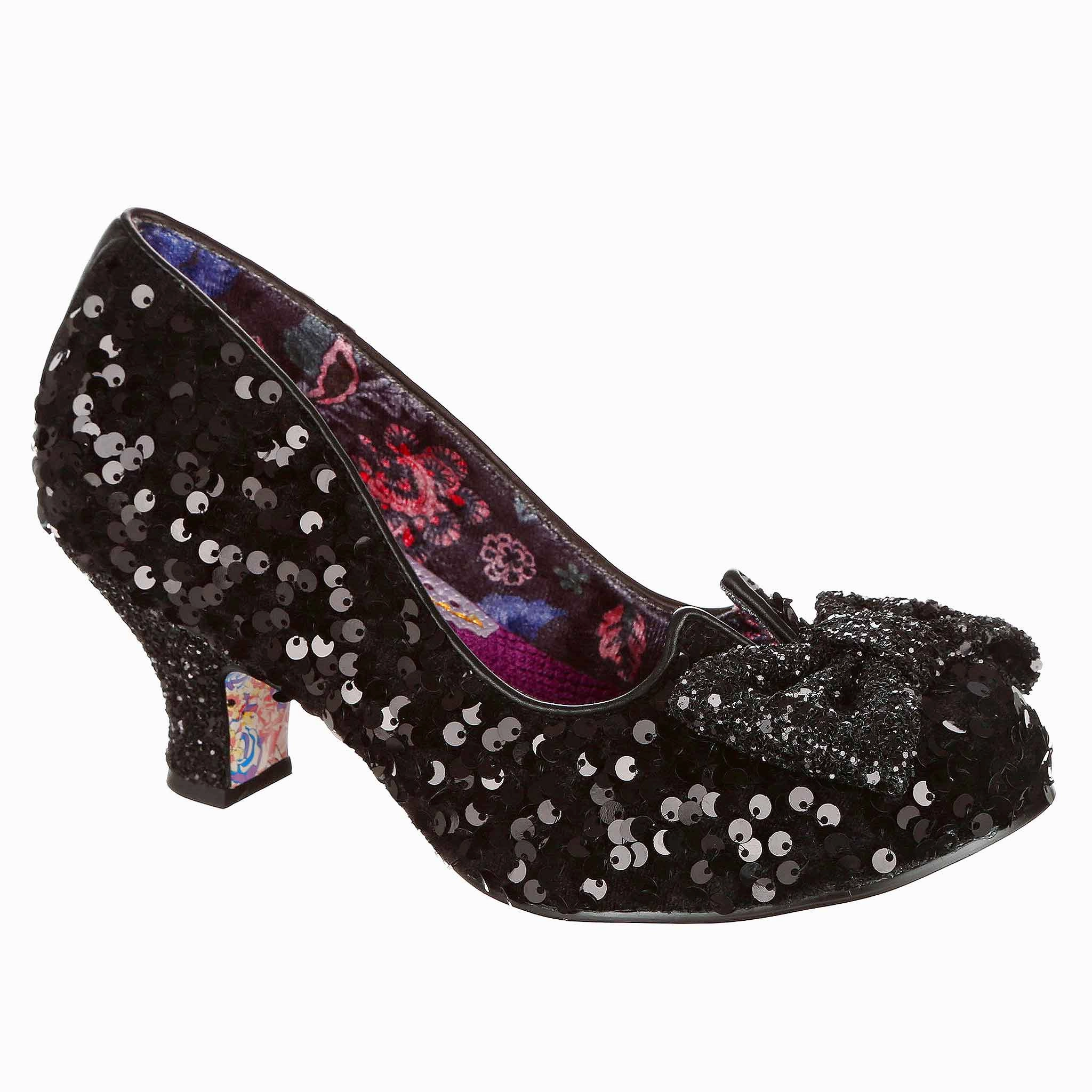 Dazzling Diva Pointed Toe Pumps Vintage Look