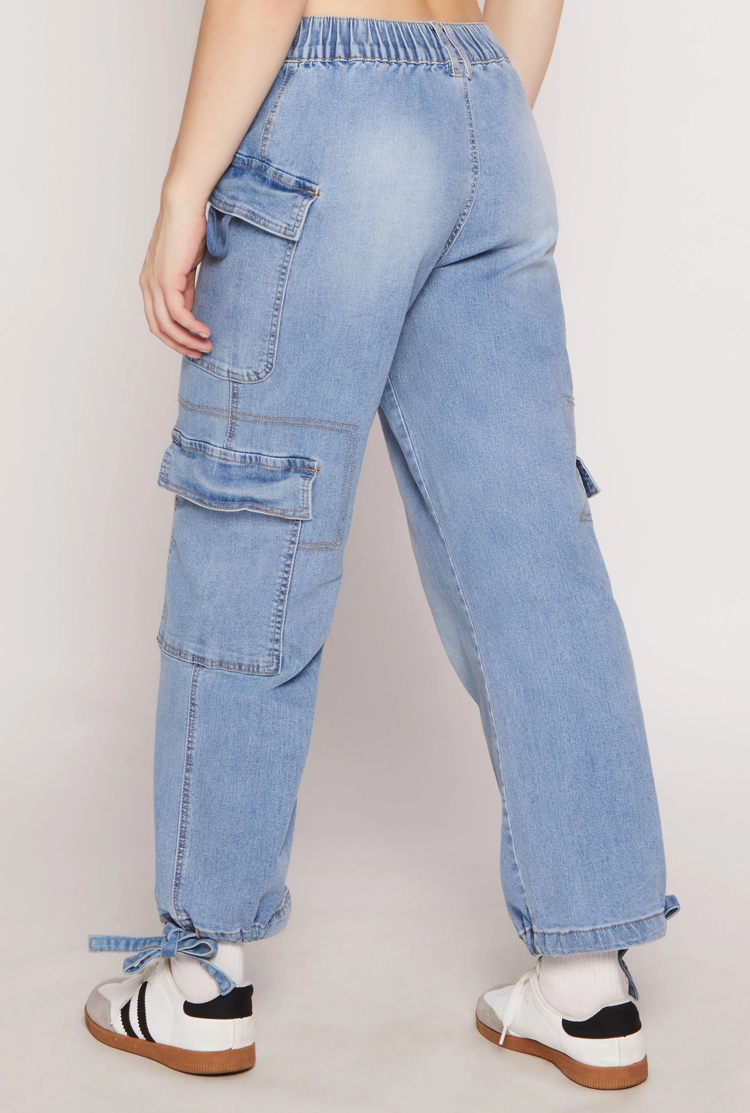 Lifestyle Outfit Timeless Edge Almost Famous Denim Drawstring Hem Cargo Joggers