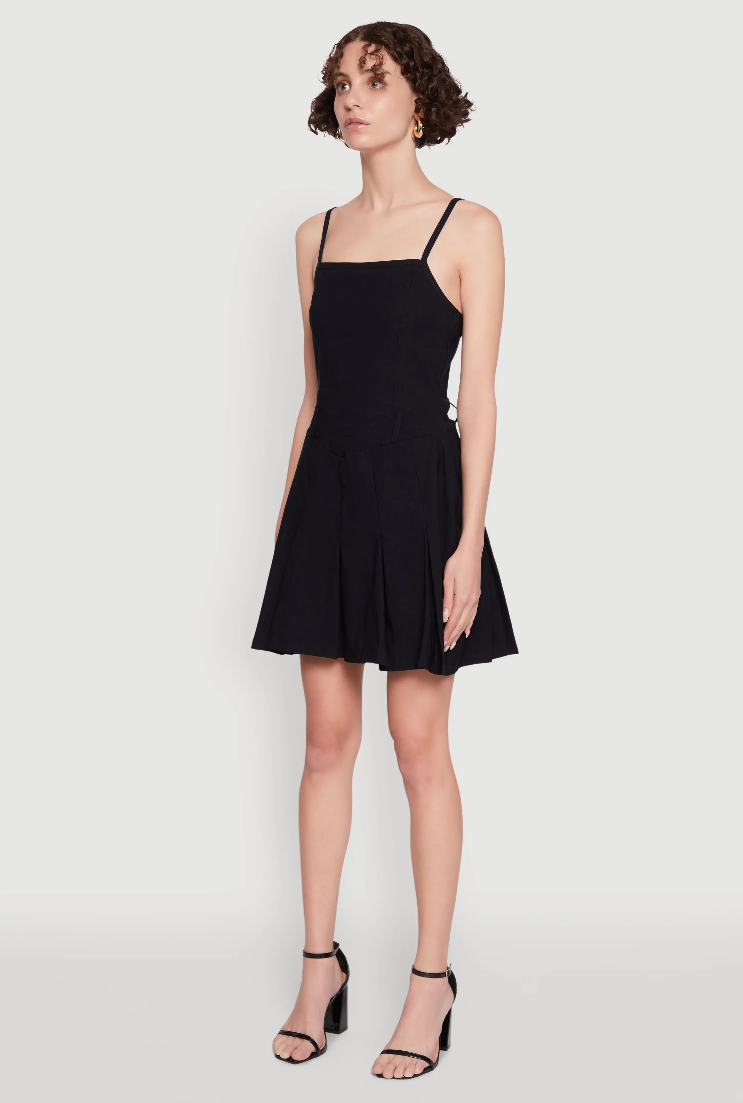Chic Sleeveless Pleated Skater Dress Layered Volume