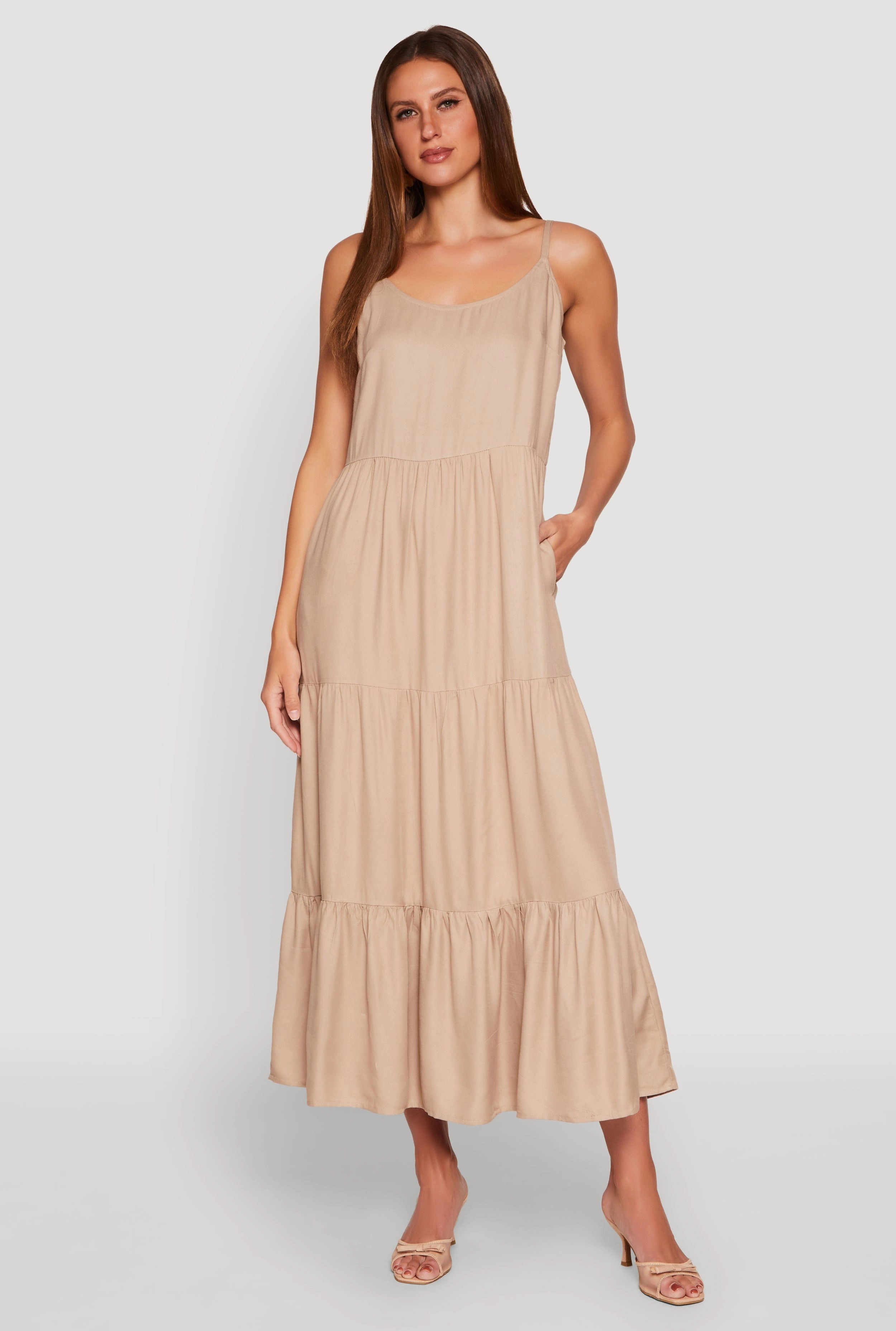 Body Harmony Scoop Neck Tiered Maxi Dress