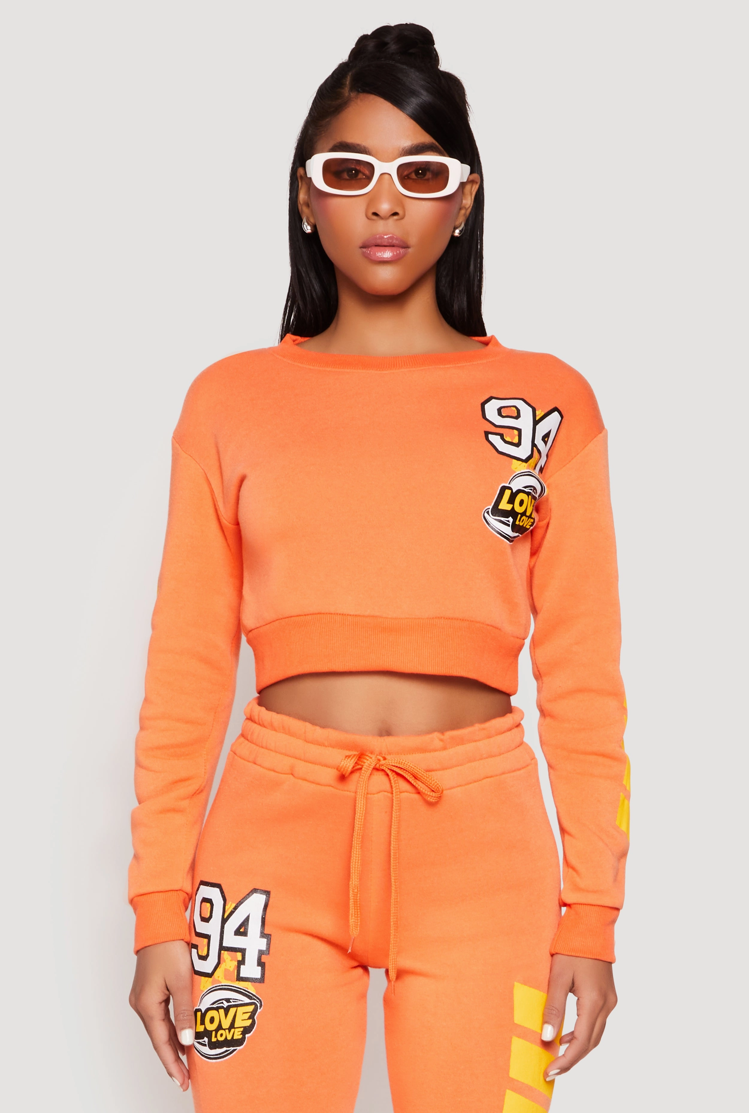 Buttoned Fleece 94 Love Graphic Cropped Sweatshirt