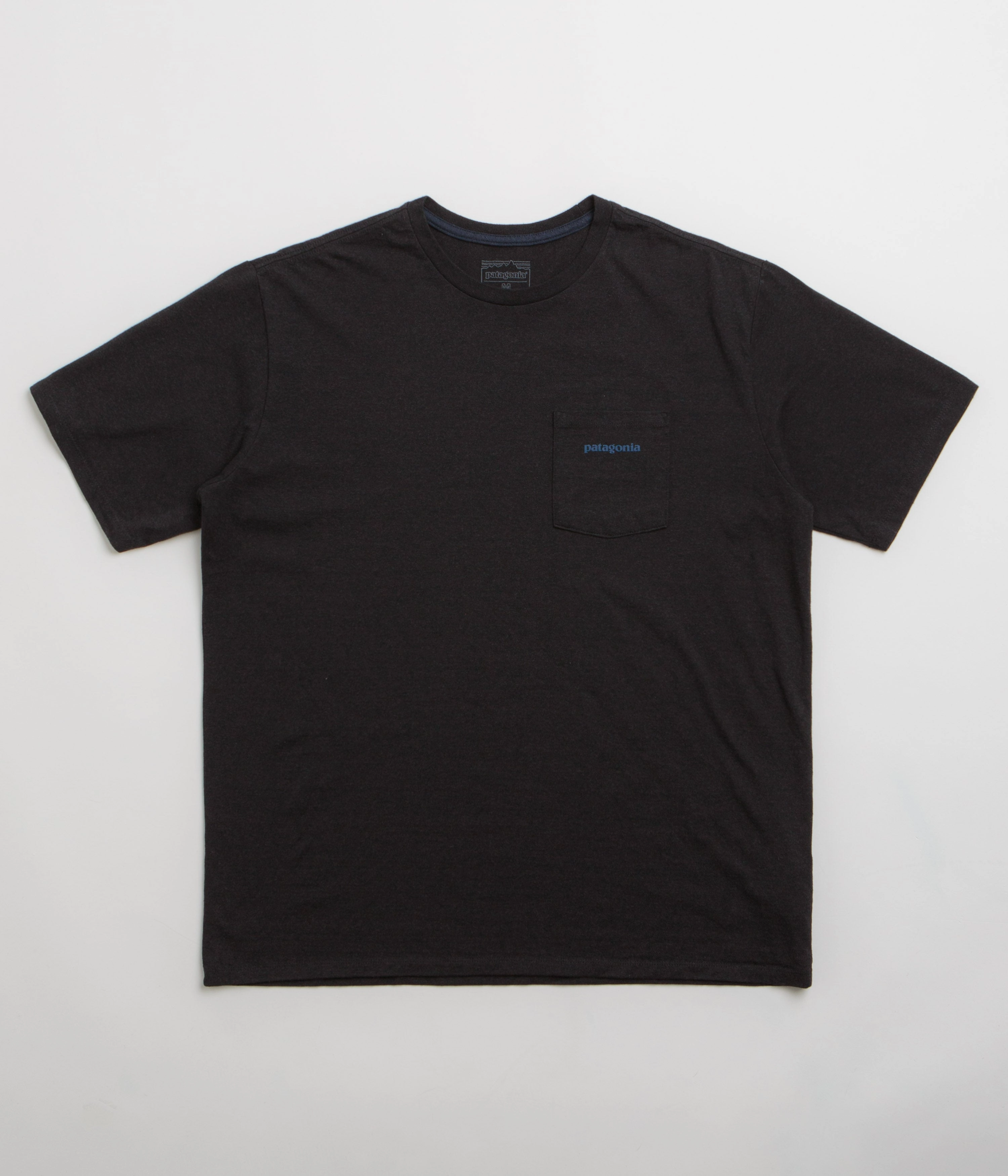 Lightweight Material Patagonia Boardshort Logo Pocket Responsibili-Tee T-Shirt - Ink Black