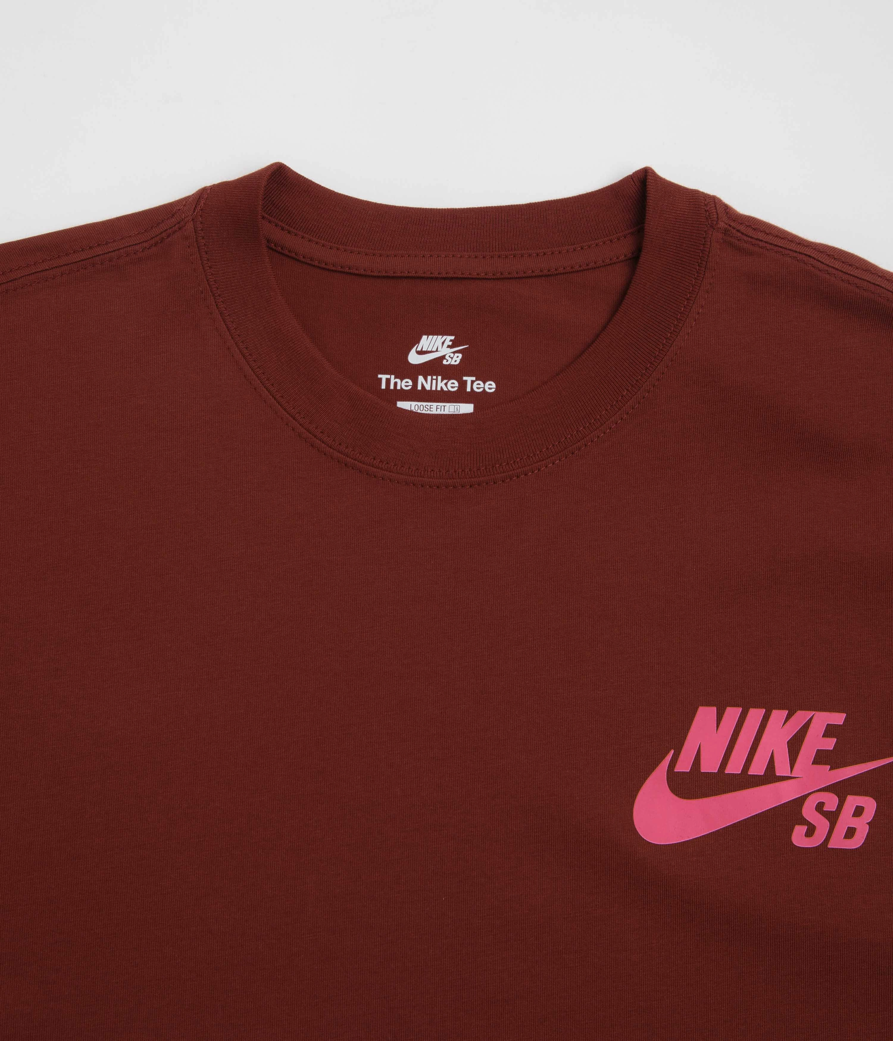 Layering Fashion Nike SB Logo T-Shirt - Dark Team Red