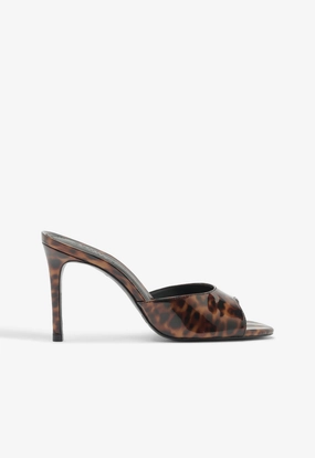 Ballet-Inspired Heels Cloe Patent Sandal