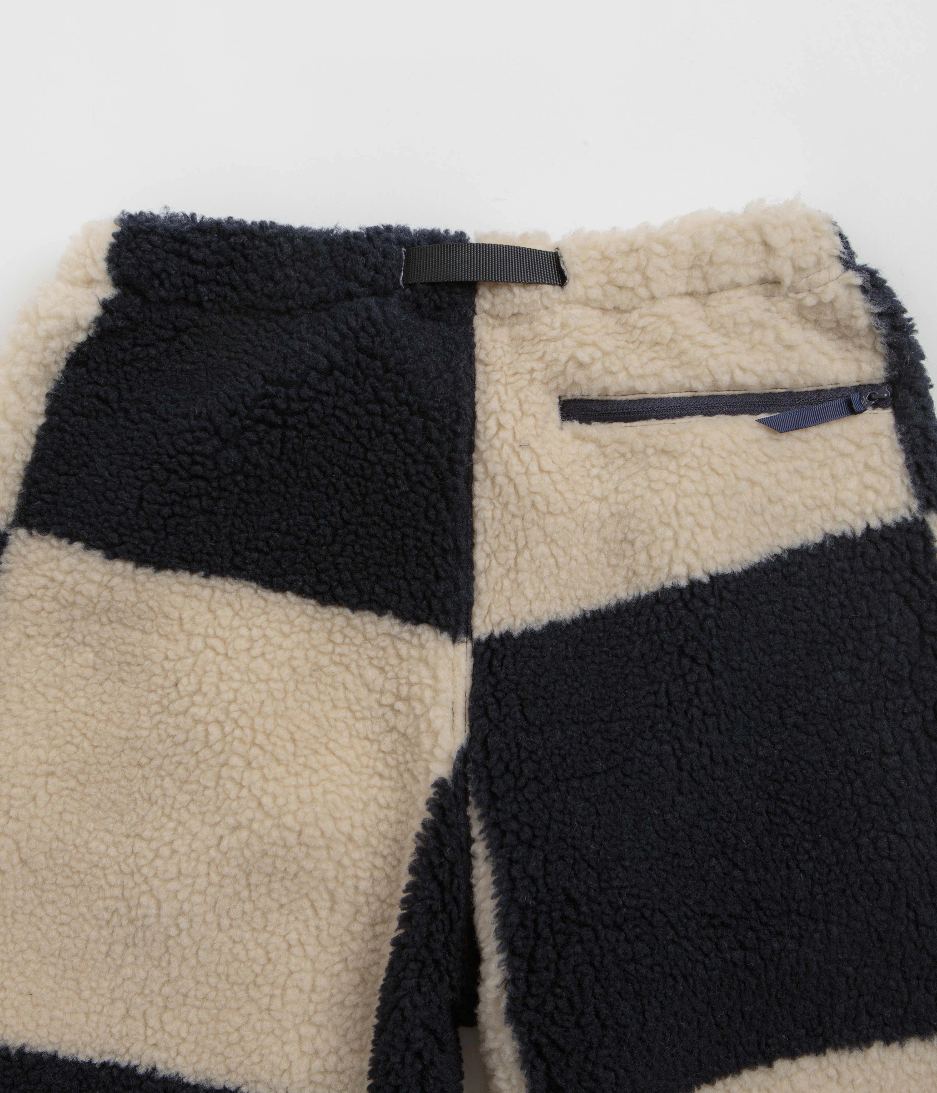 SeamlessConstruction Stylish Fit Gramicci Checkered Sherpa Pants - Natural / Navy Check