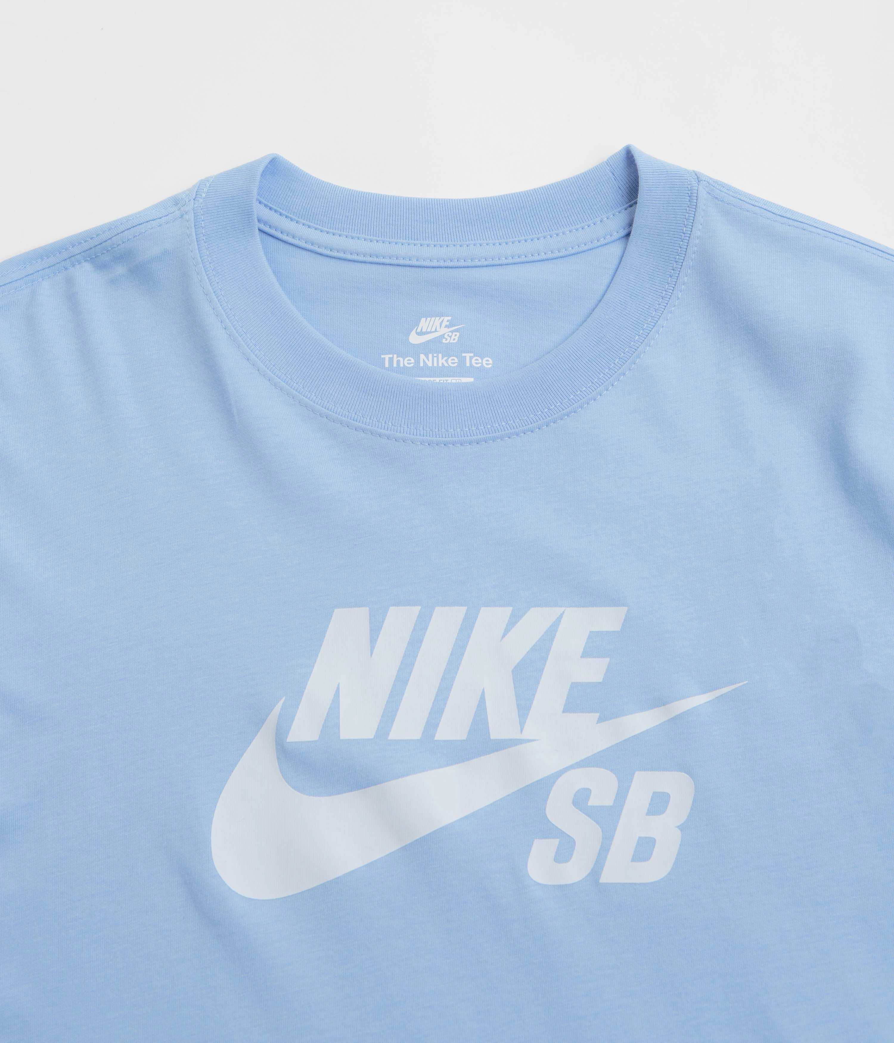 Classic Outfit Chic and Cozy Wear Nike SB Large Logo T-Shirt - Aluminum