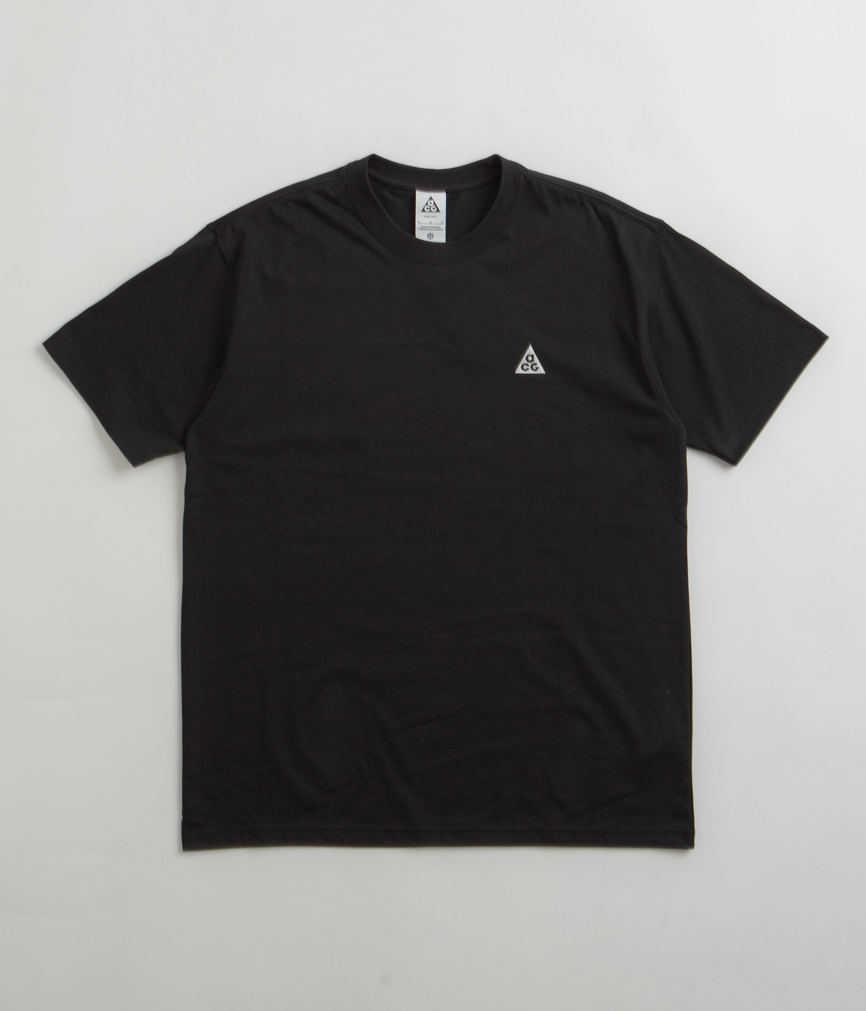 Nike ACG LBR T-Shirt - Black Versatile and Stylish