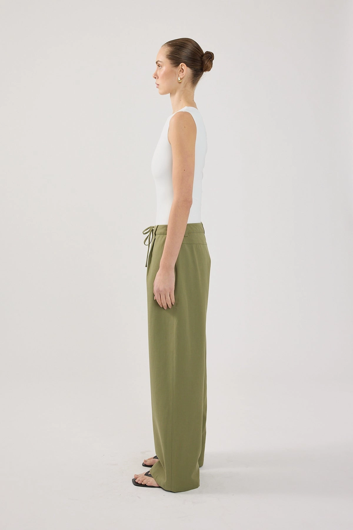 slim fit Perfect Stranger Jayden Mid Rise Cargo Tailored Pant Khaki