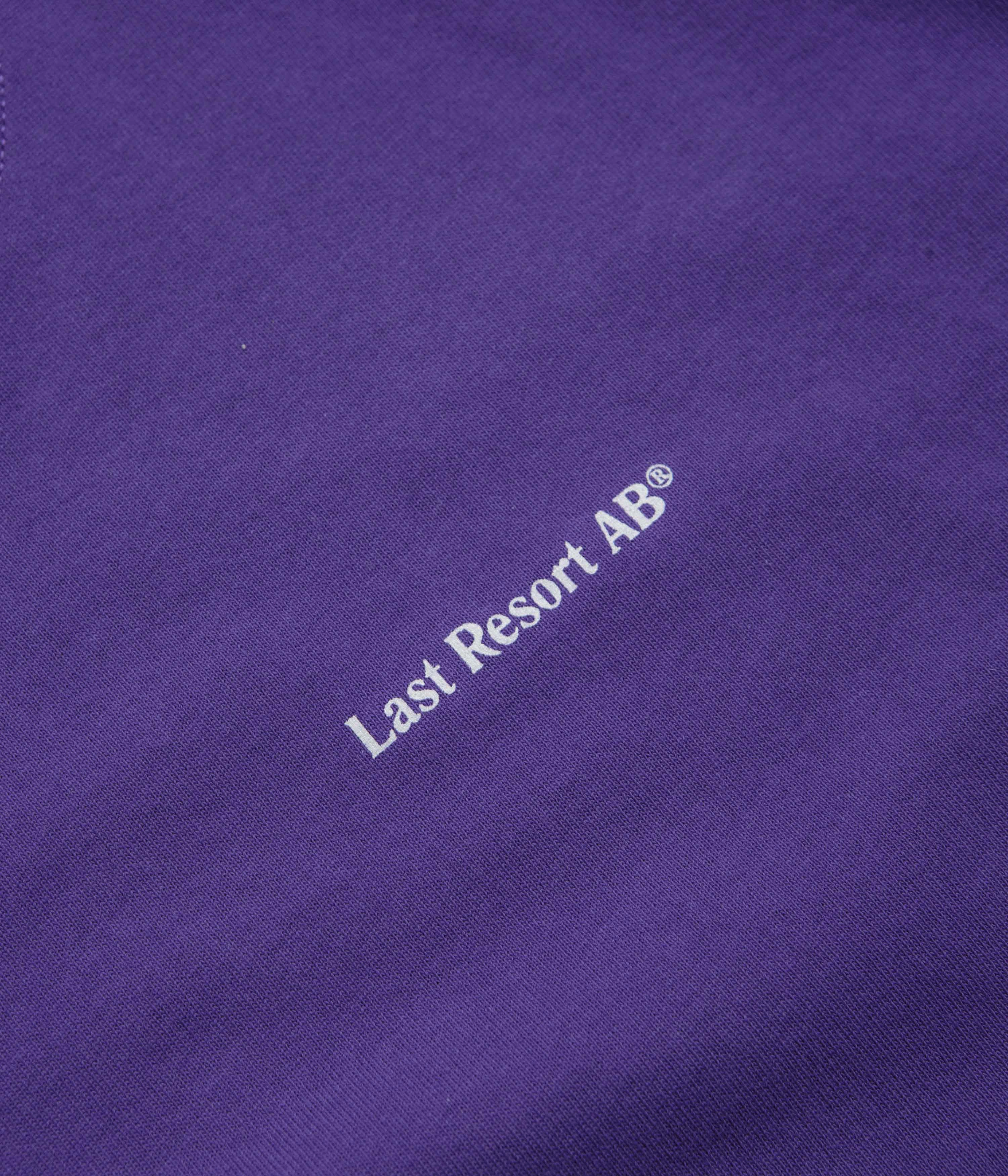 Outdoor Look Ribbed collar Last Resort AB Atlas Monogram T-Shirt - Heliotrope / White