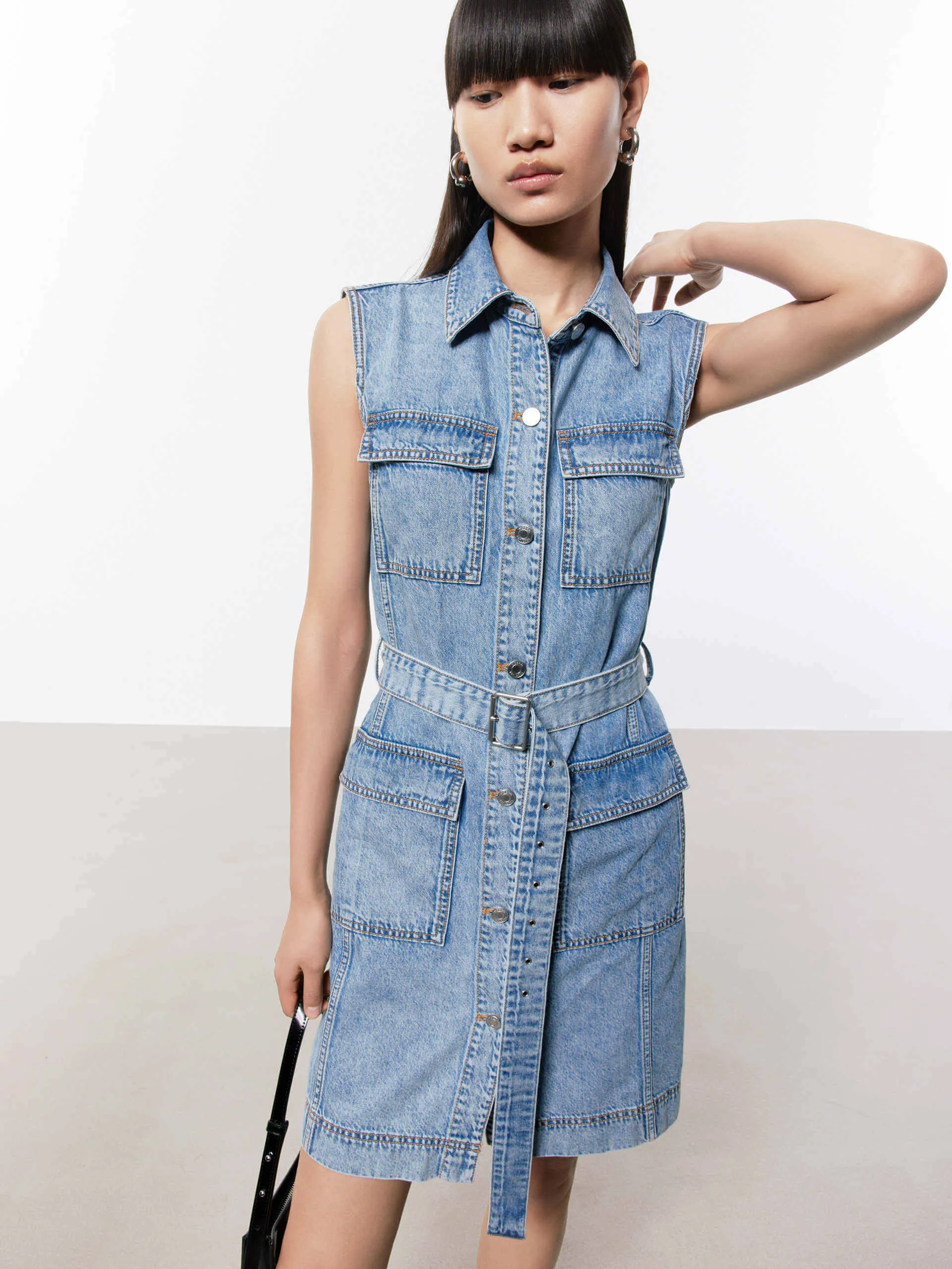 Button-Cuff Natural Light Belt Sleeveless Denim Dress