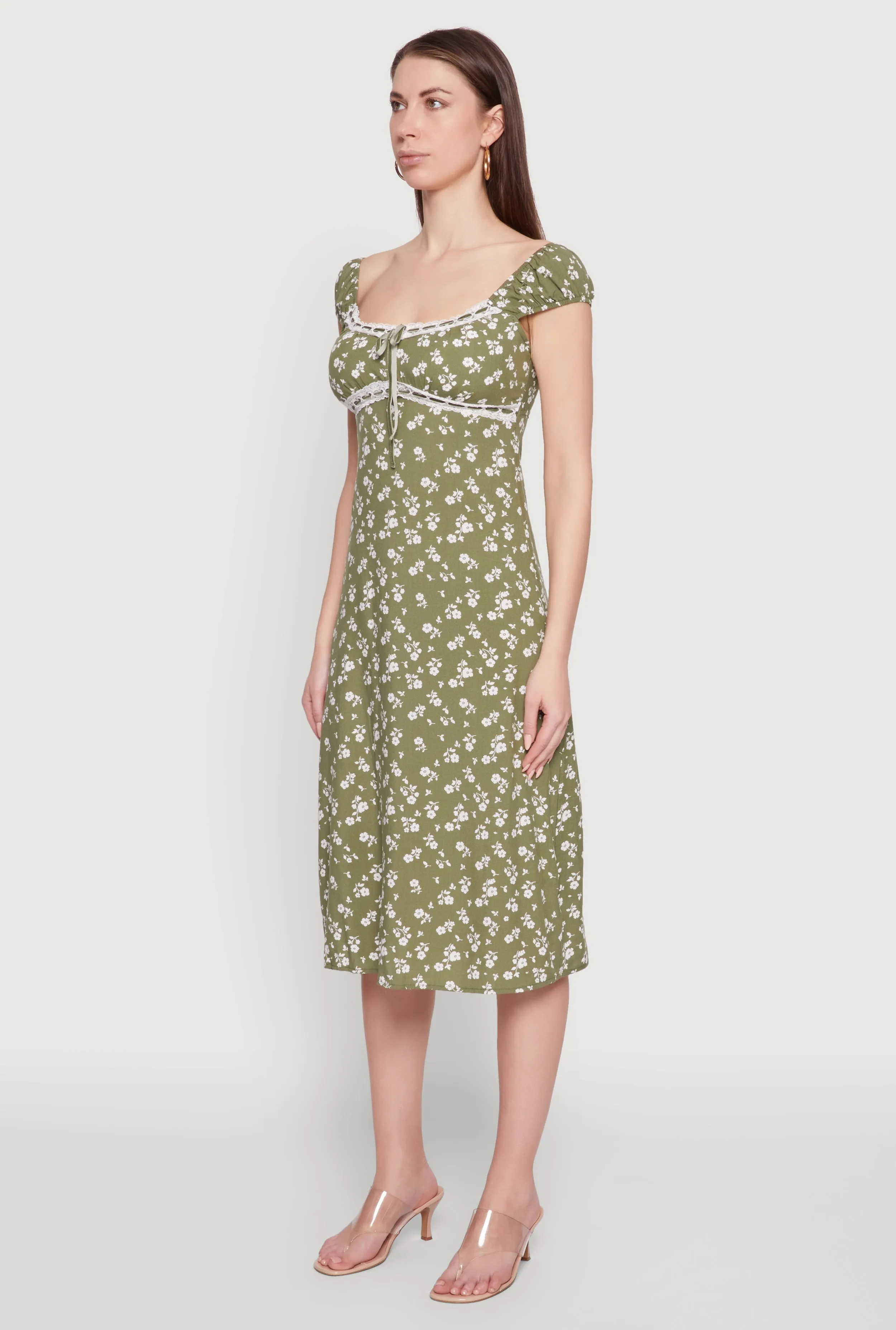 Madden Girl Ditsy Floral Sundress with Lace Details Decorative-Design Luxury-Fabric