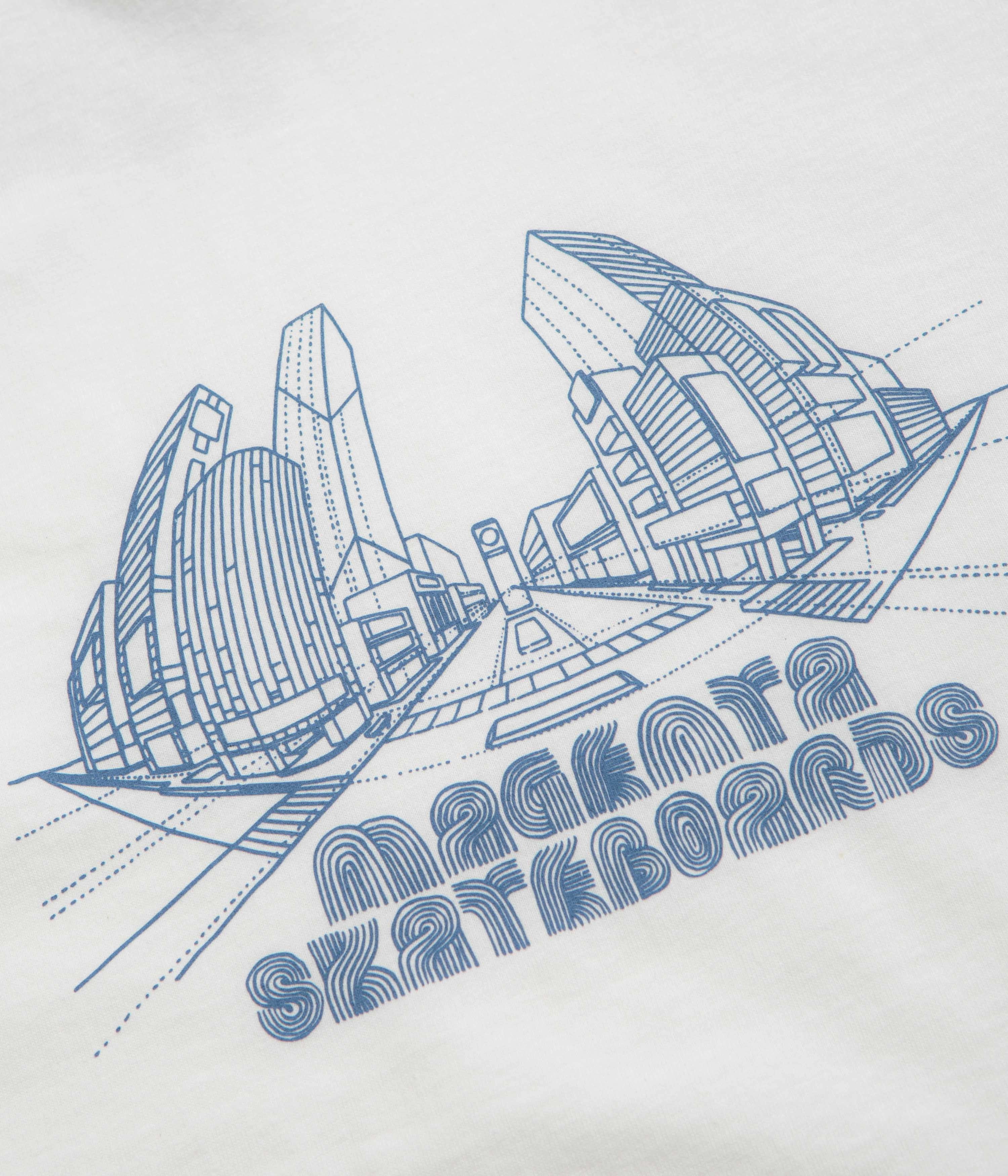 Magenta 3D T-Shirt - White Stylish and Relaxed ethical