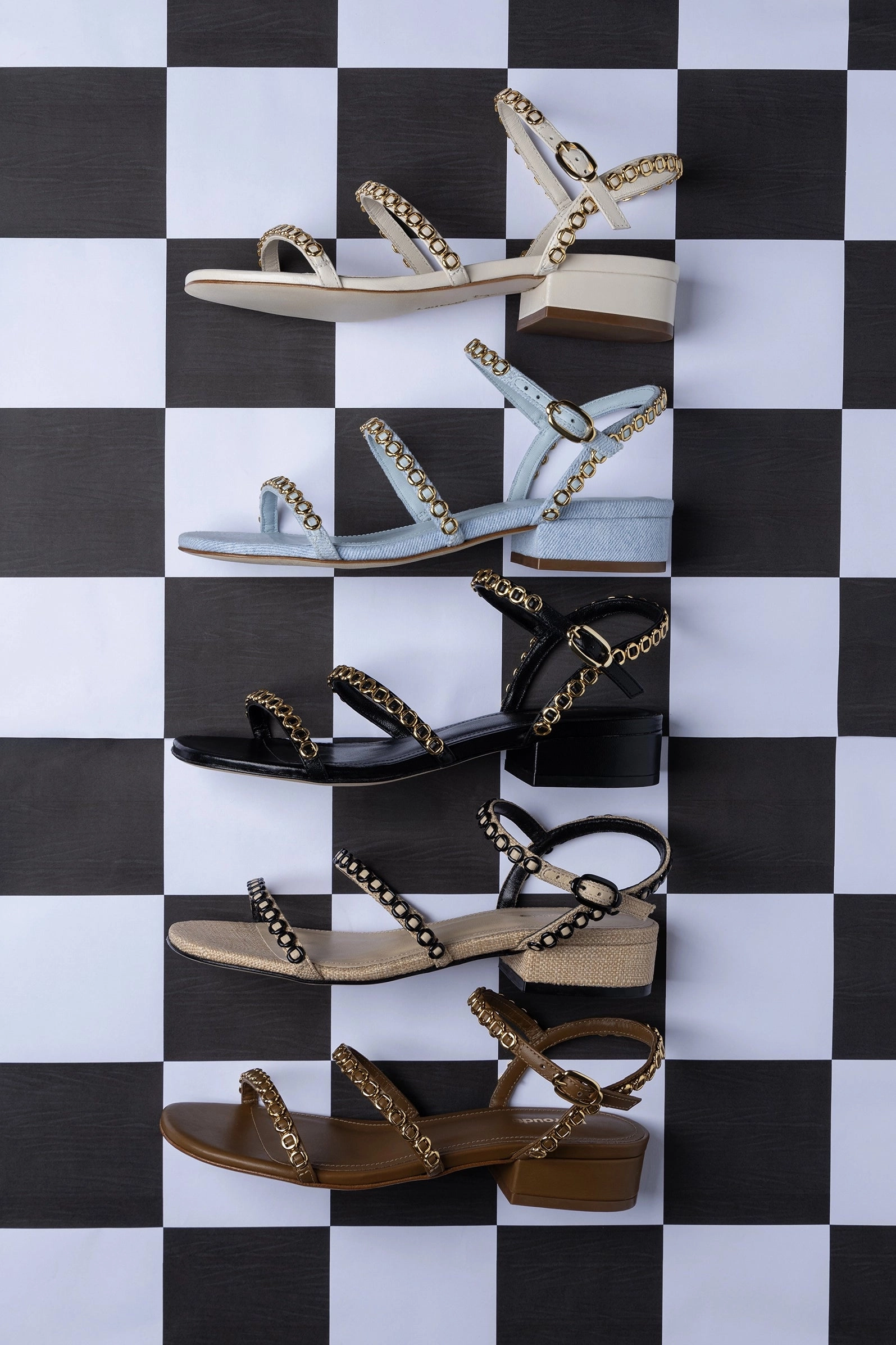 Milanina Flat Sandal In Black Leather Hill Path