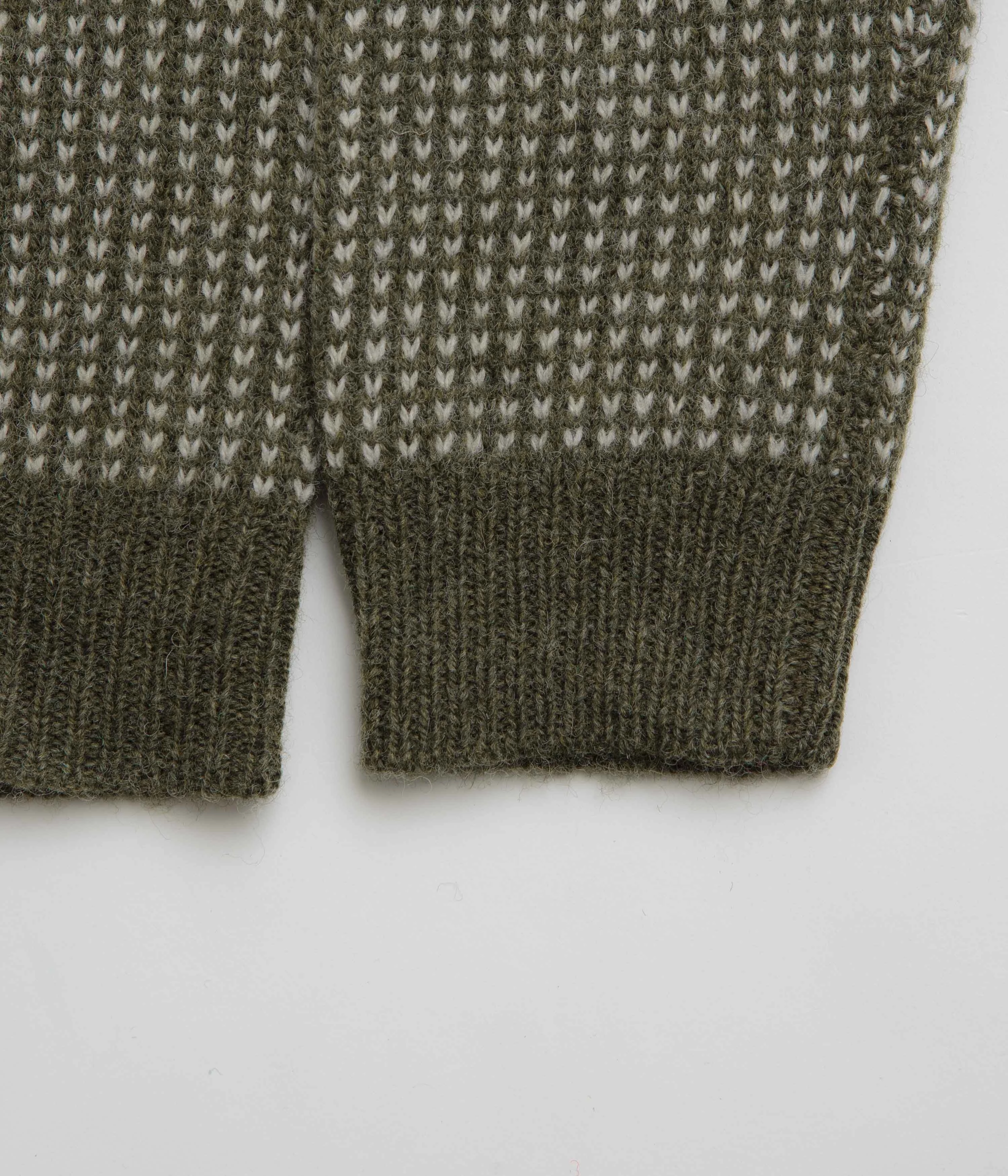 Mollusk Beacon Sweatshirt - Dark Moss Simple Chic