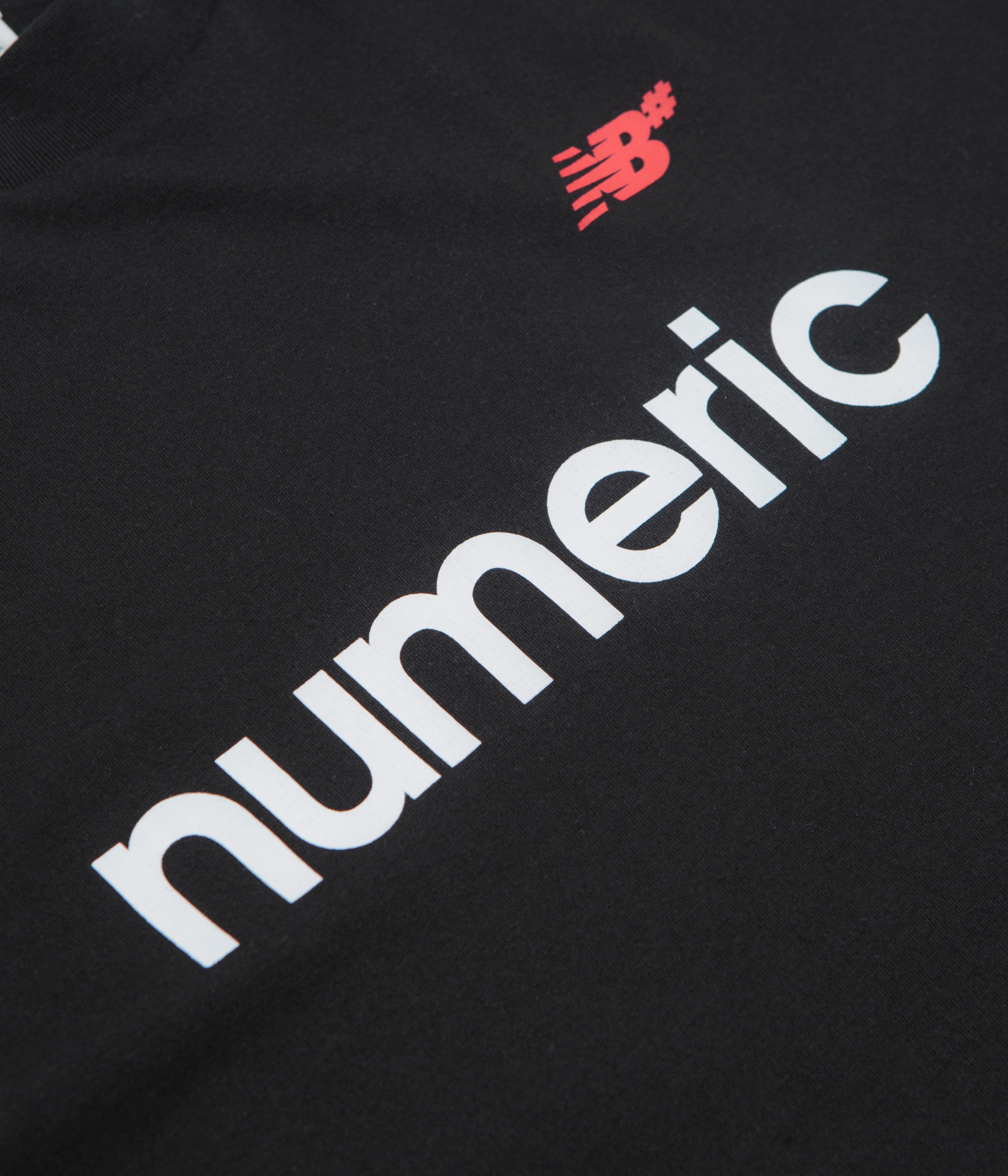 New Balance Numeric Linear Logo T-Shirt - Black Anti Pilling Surface Layering Comfort
