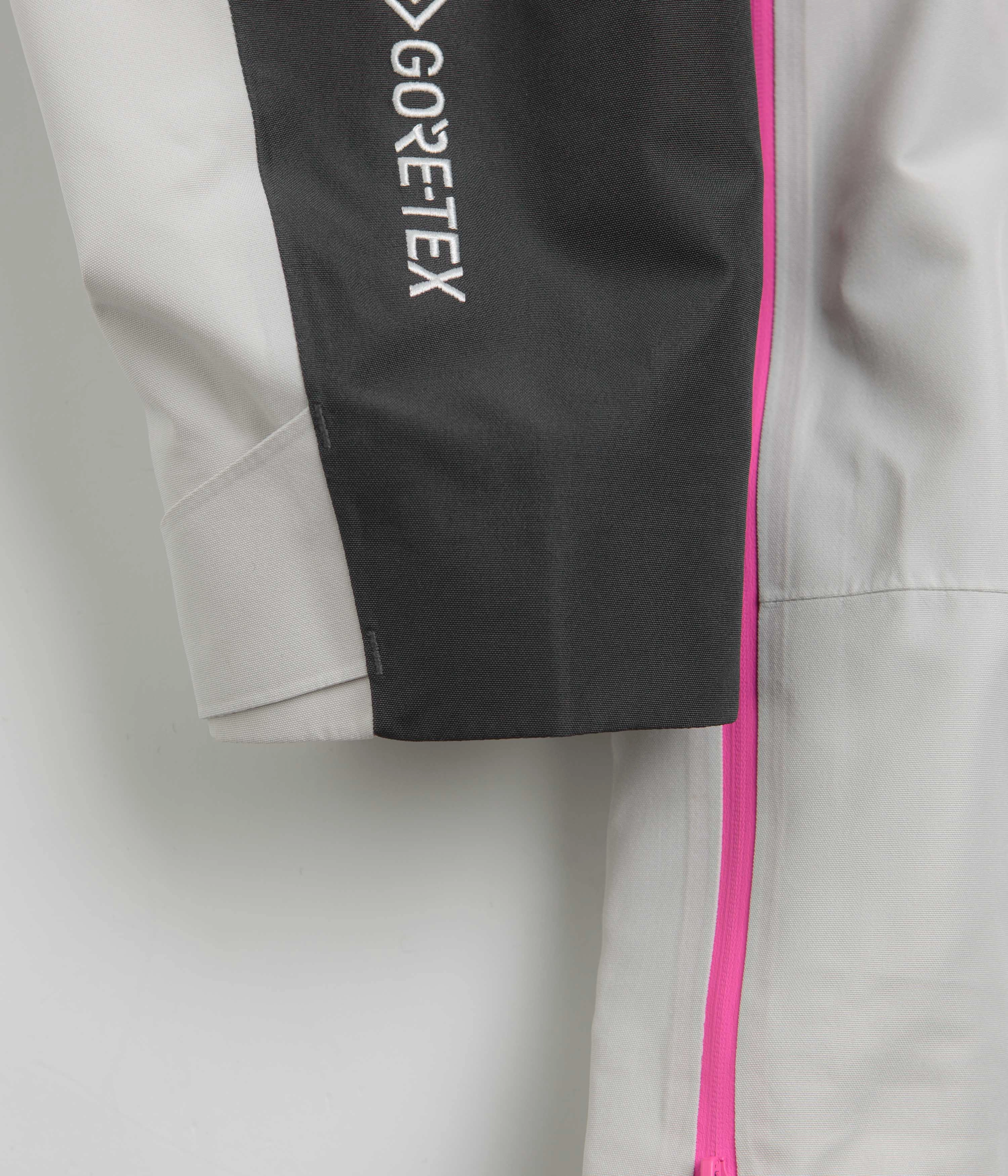 Nike ACG Chena Vortex Jacket - Light Orewood Brown / Anthracite / Summit White Adjustable hood design Ergonomic Tailoring