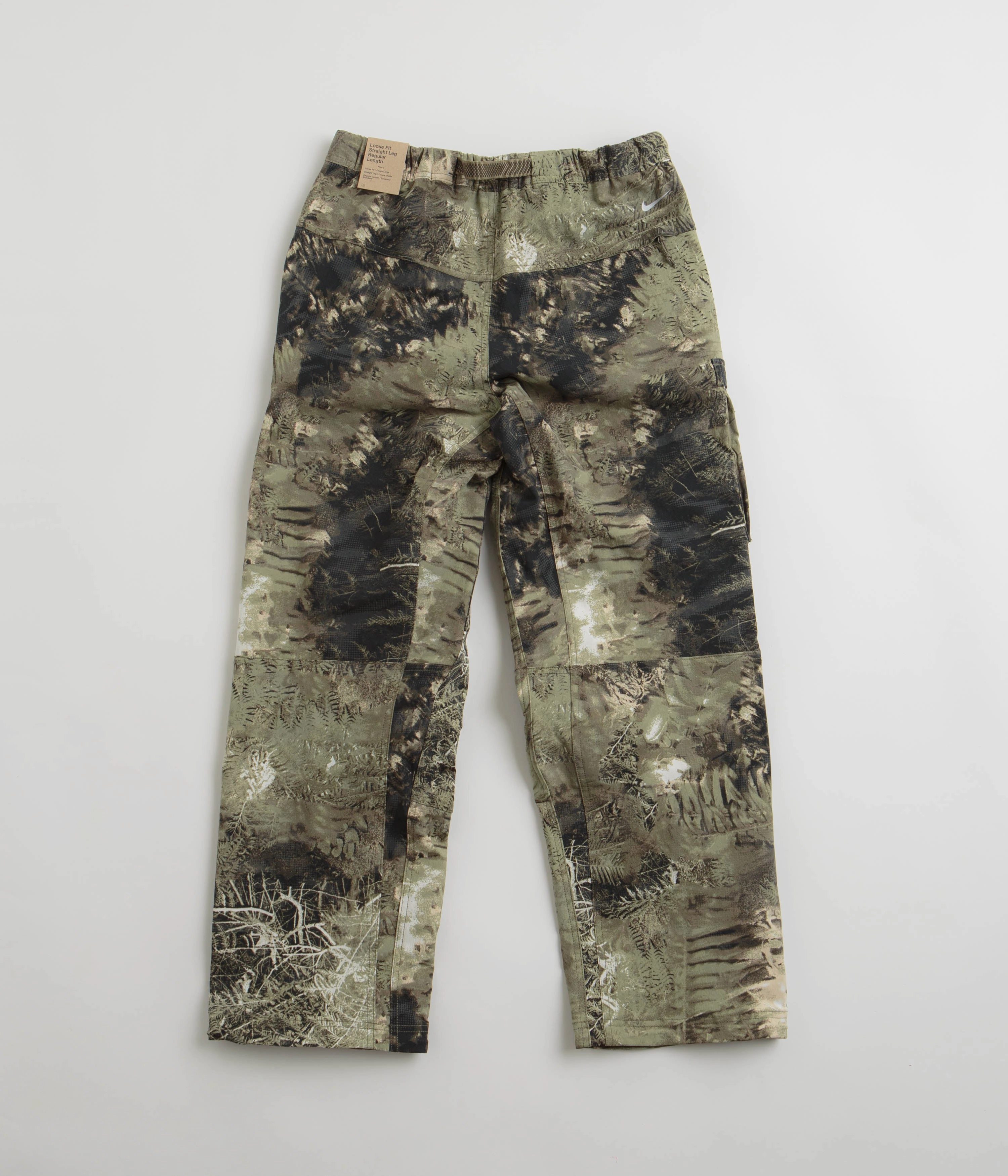 Nike ACG Smith Summit Cargo Pants - Oil Green / Medium Olive / Reflective Silv Casual Edge