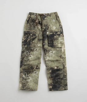 Nike ACG Smith Summit Cargo Pants - Oil Green / Medium Olive / Reflective Silv Stretch Panels Quick Motion