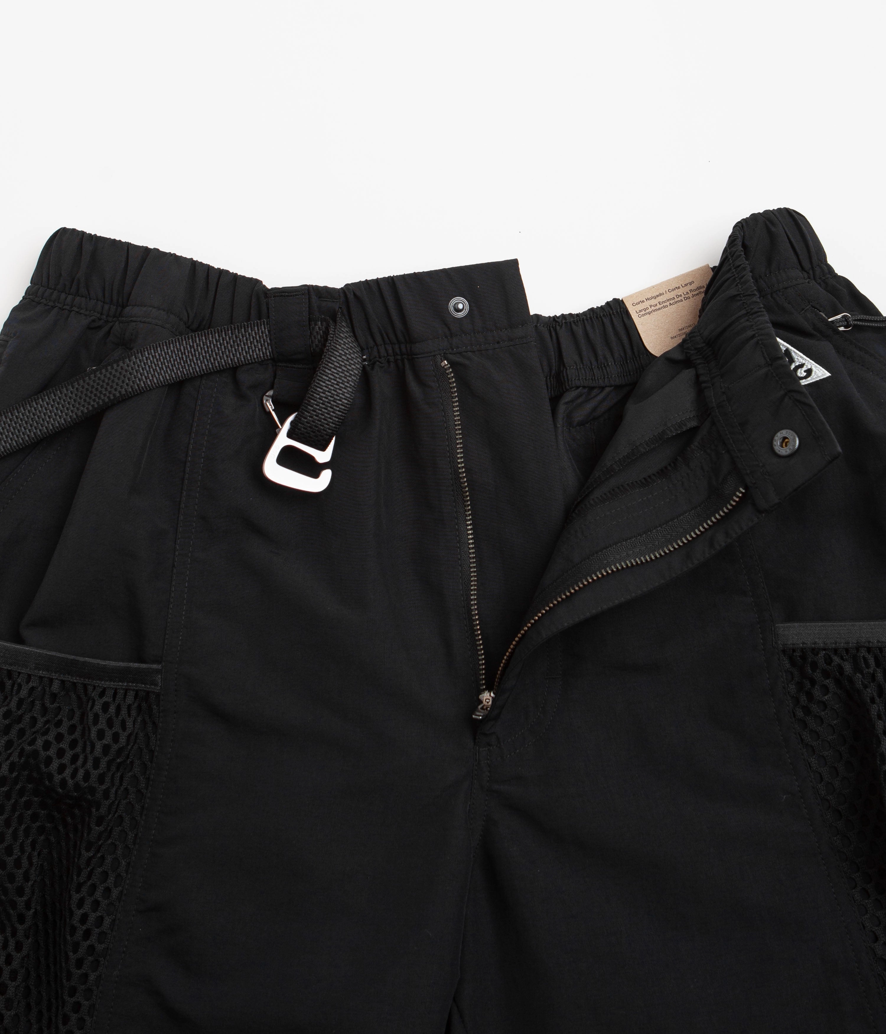 Nike ACG Snowgrass Cargo Shorts - Black / Anthracite / Summit White Flexible Fit