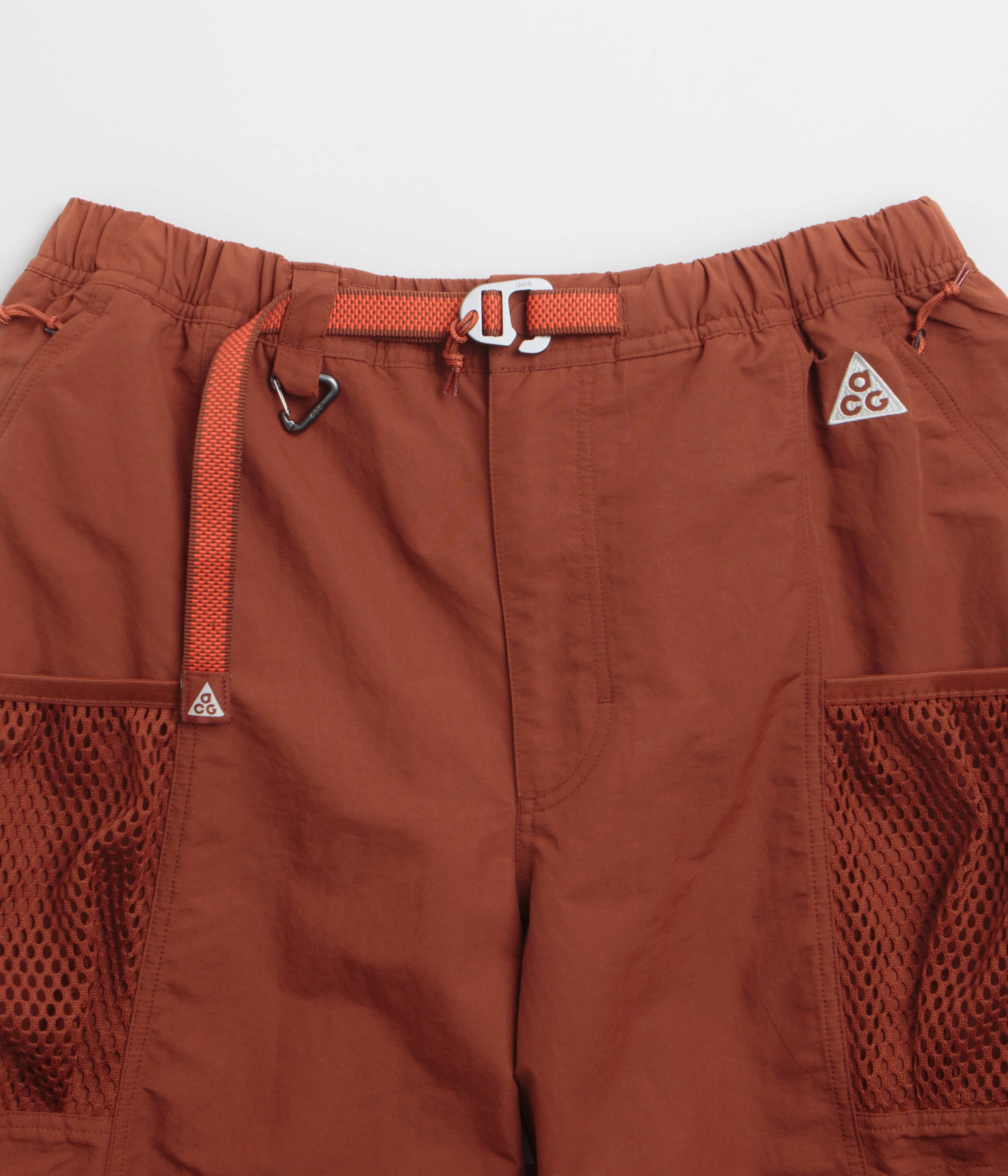 low - rise Beach Vibes Nike ACG Snowgrass Cargo Shorts - Cinnamon / Picante Red / Summit White