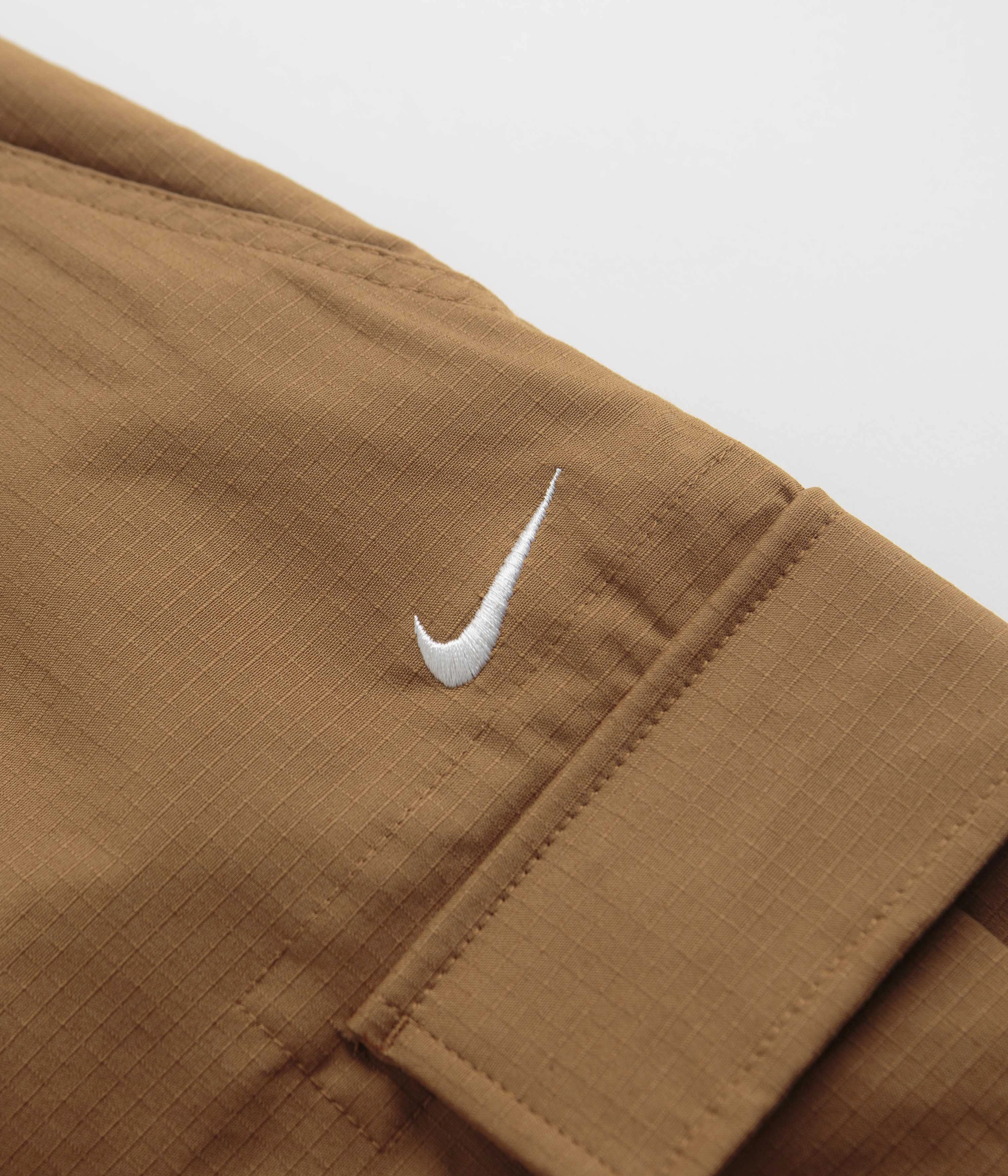 Nike SB Cargo Shorts - Ale Brown / White factory work