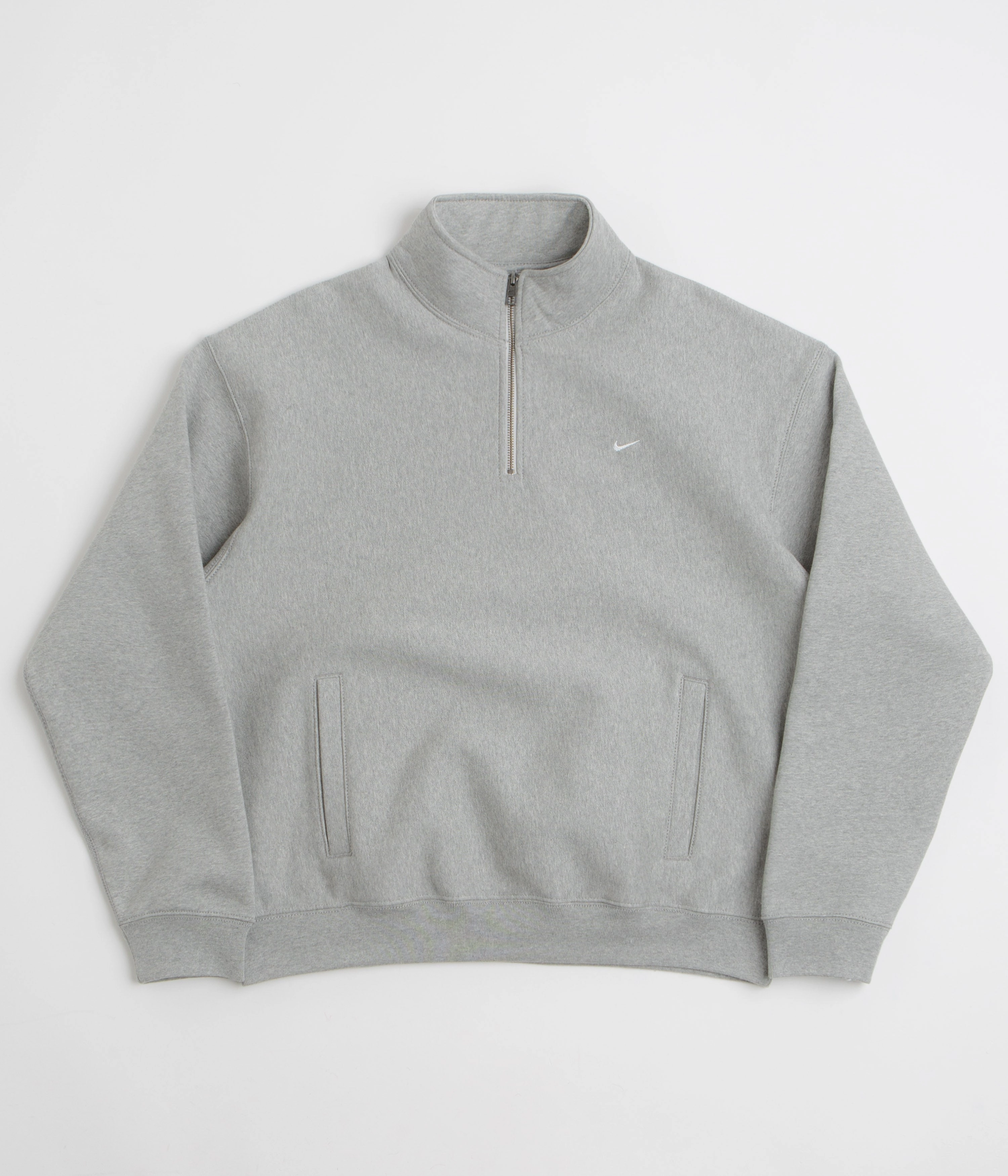 light layering Lightweight insulation Nike Solo Swoosh Quarter Zip Sweatshirt - Dark Grey Heather / White