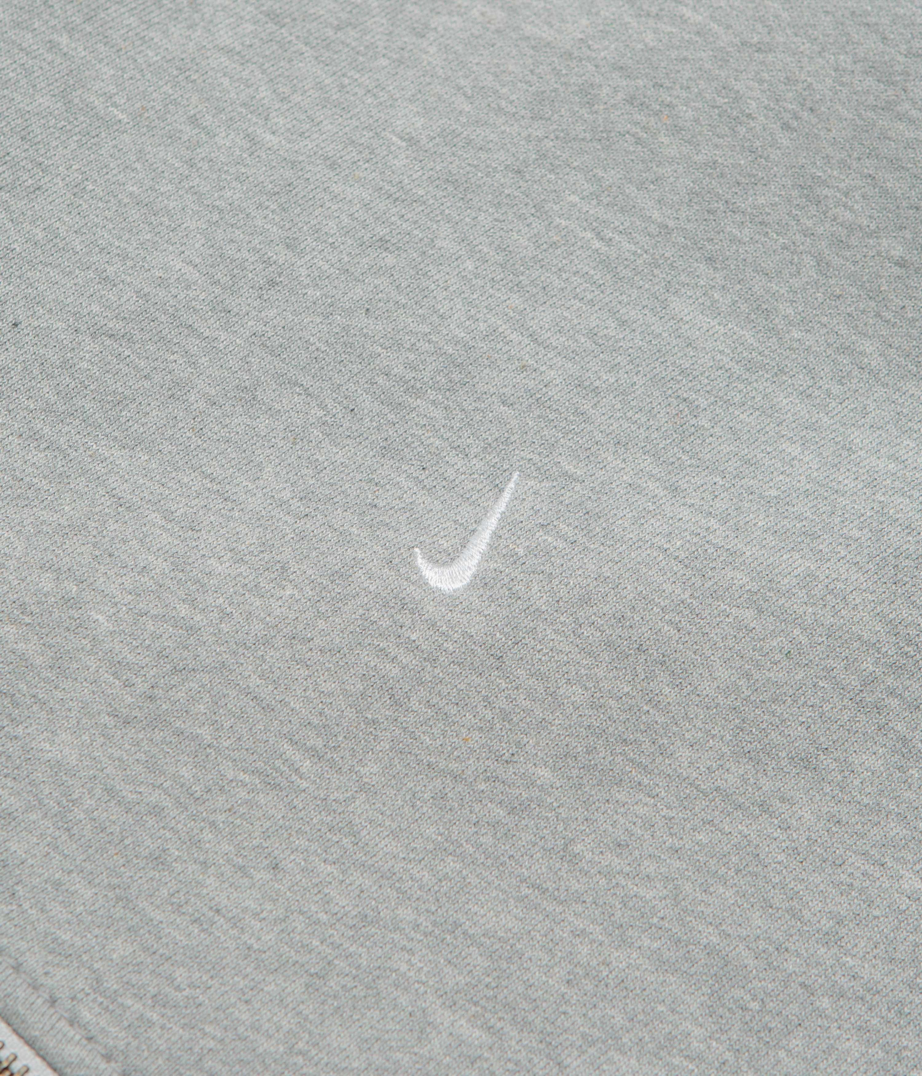 Comfort Layer Nike Solo Swoosh Quarter Zip Sweatshirt - Dark Grey Heather / White
