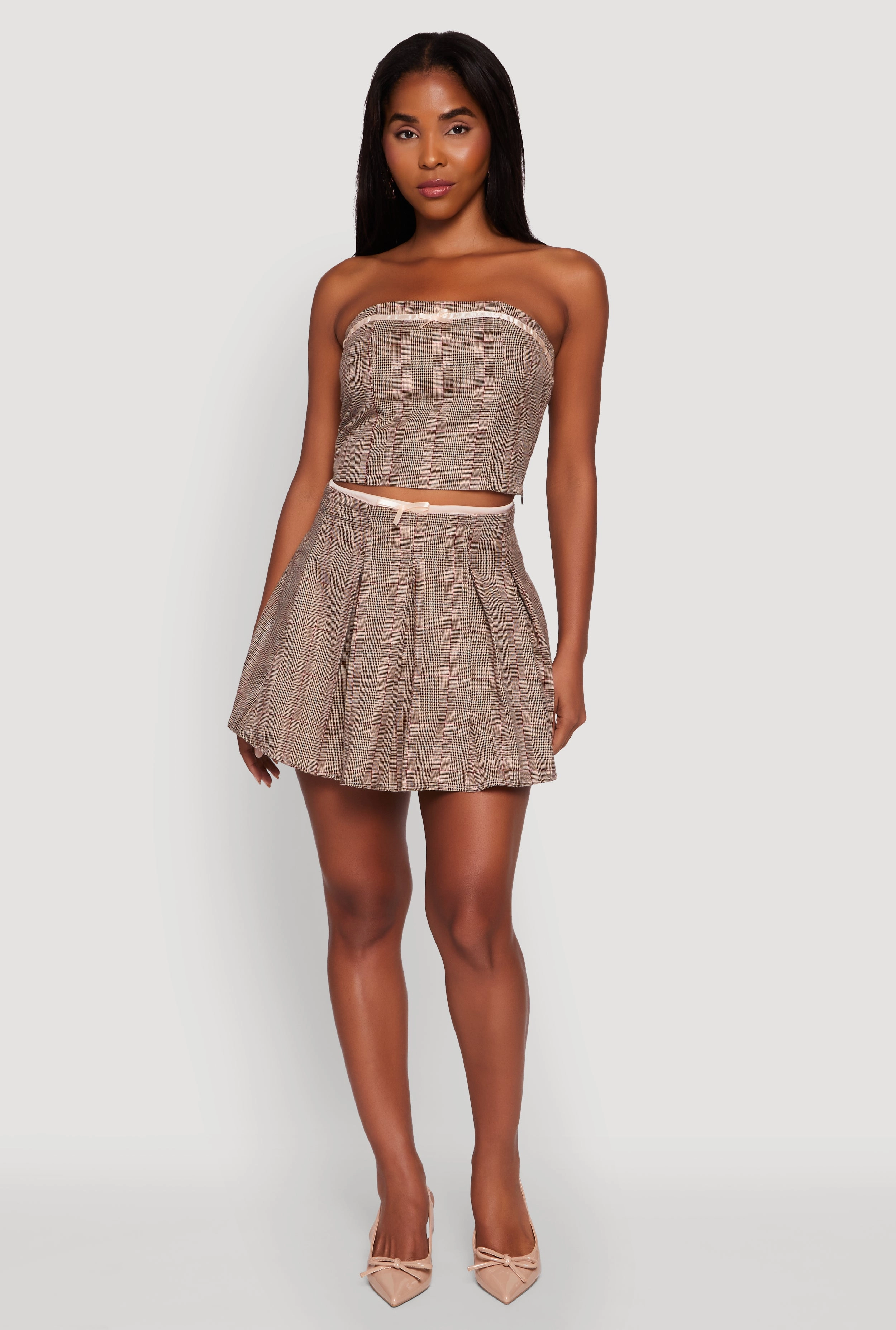 Plaid Mini Pleated Skirt with Contrast Waistband Outfit Mood