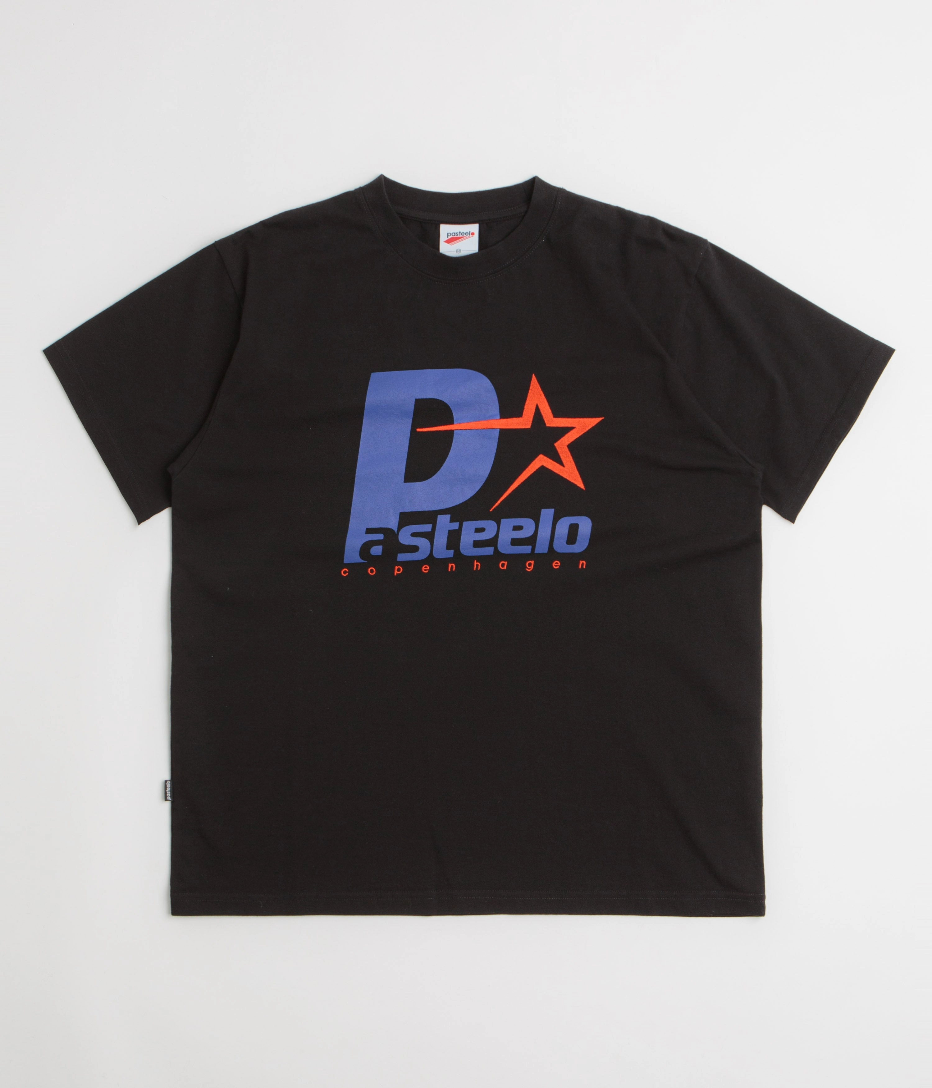Pasteelo P Steelo T-Shirt - Black Chic Vibe