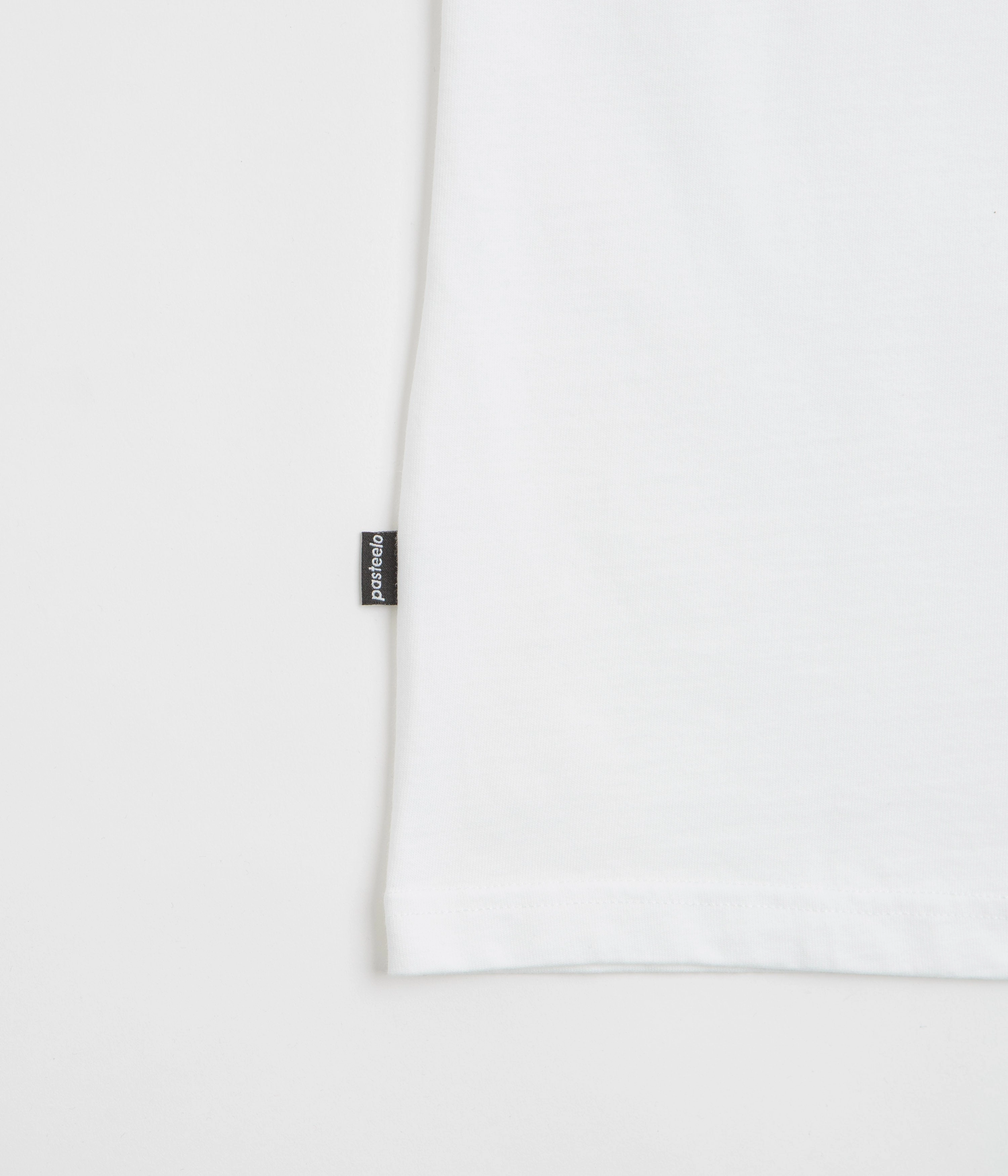 Cozy And Warm Pasteelo Pocket T-Shirt - White